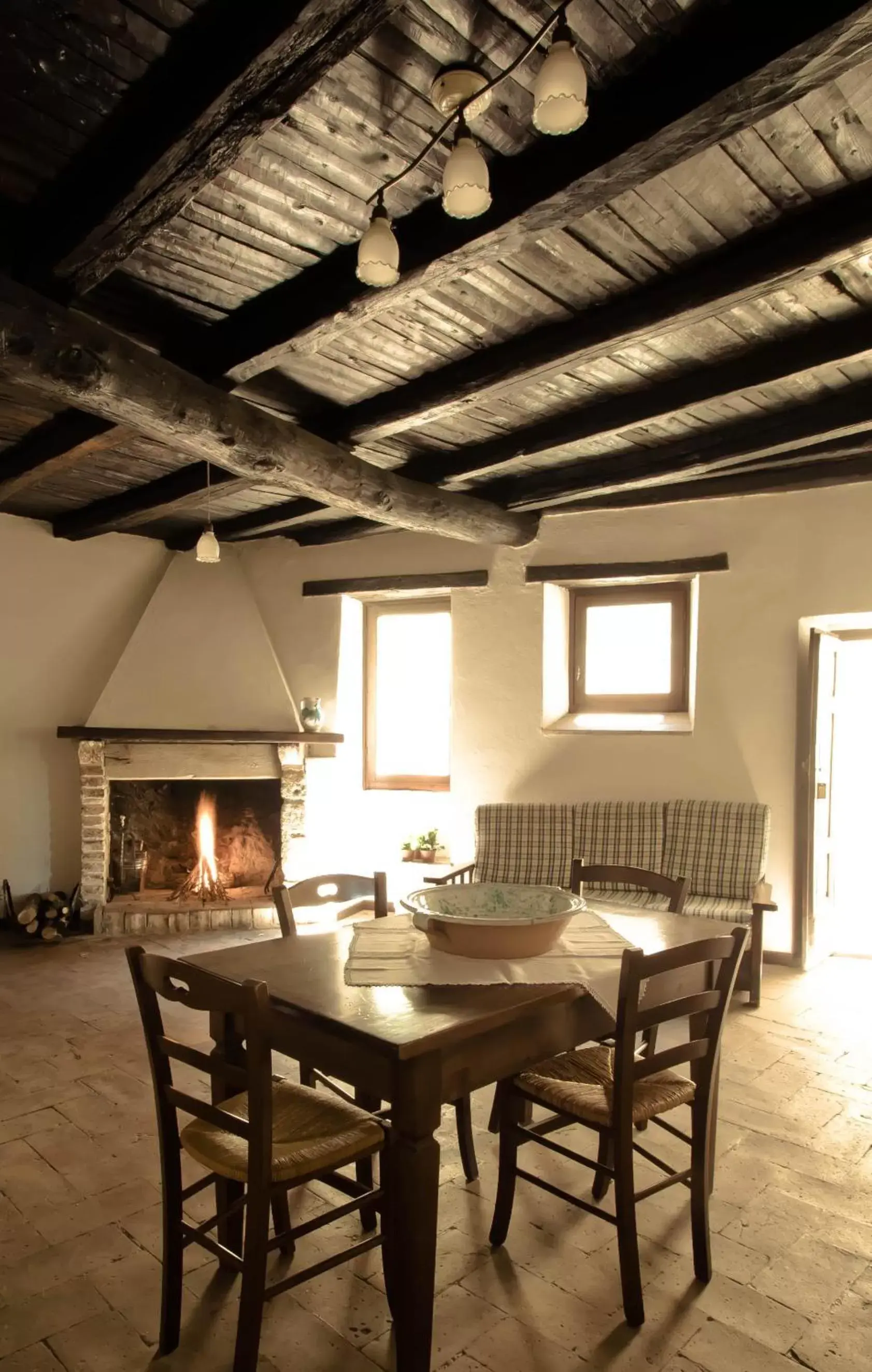 Living room, Dining Area in Borgo San Valentino