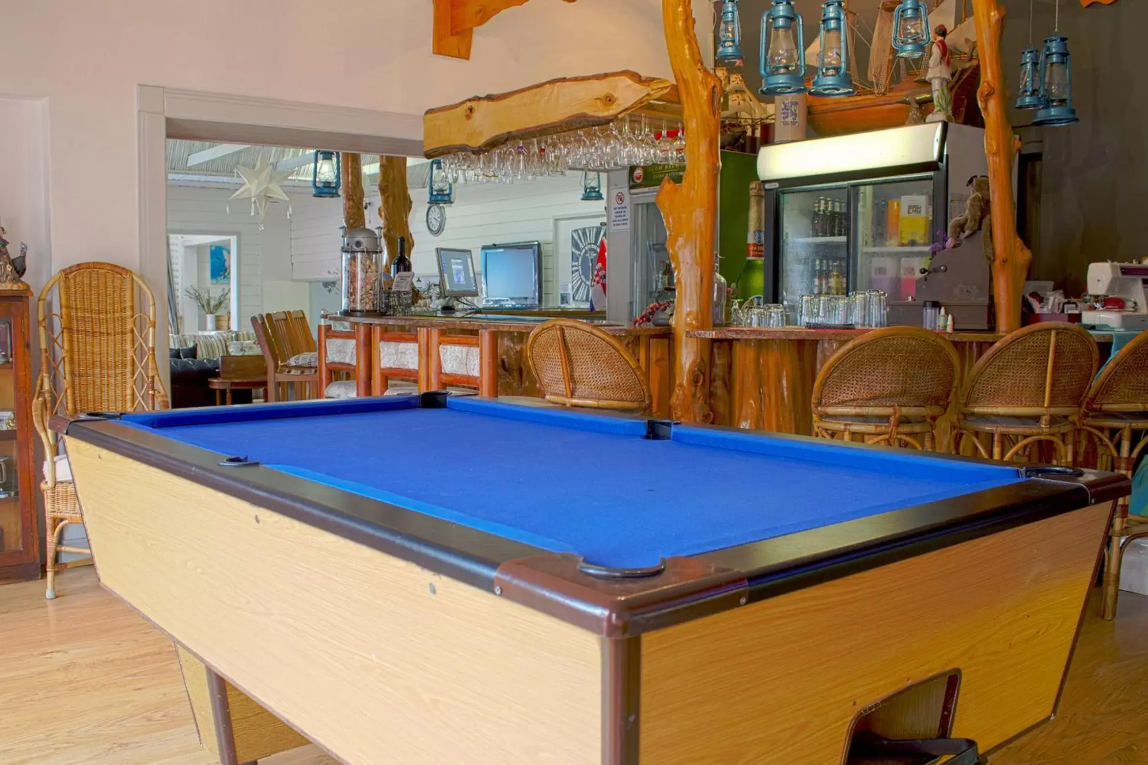 Lounge or bar, Billiards in Oceans Hotel & Self Catering