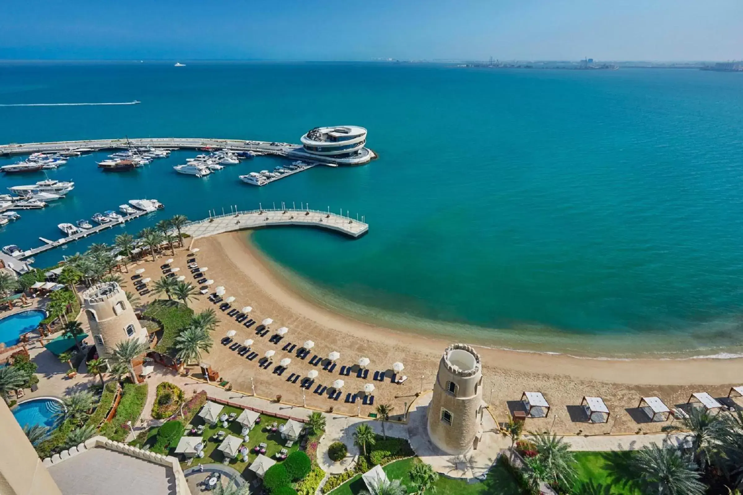 Beach, Bird's-eye View in Four Seasons Hotel Doha
