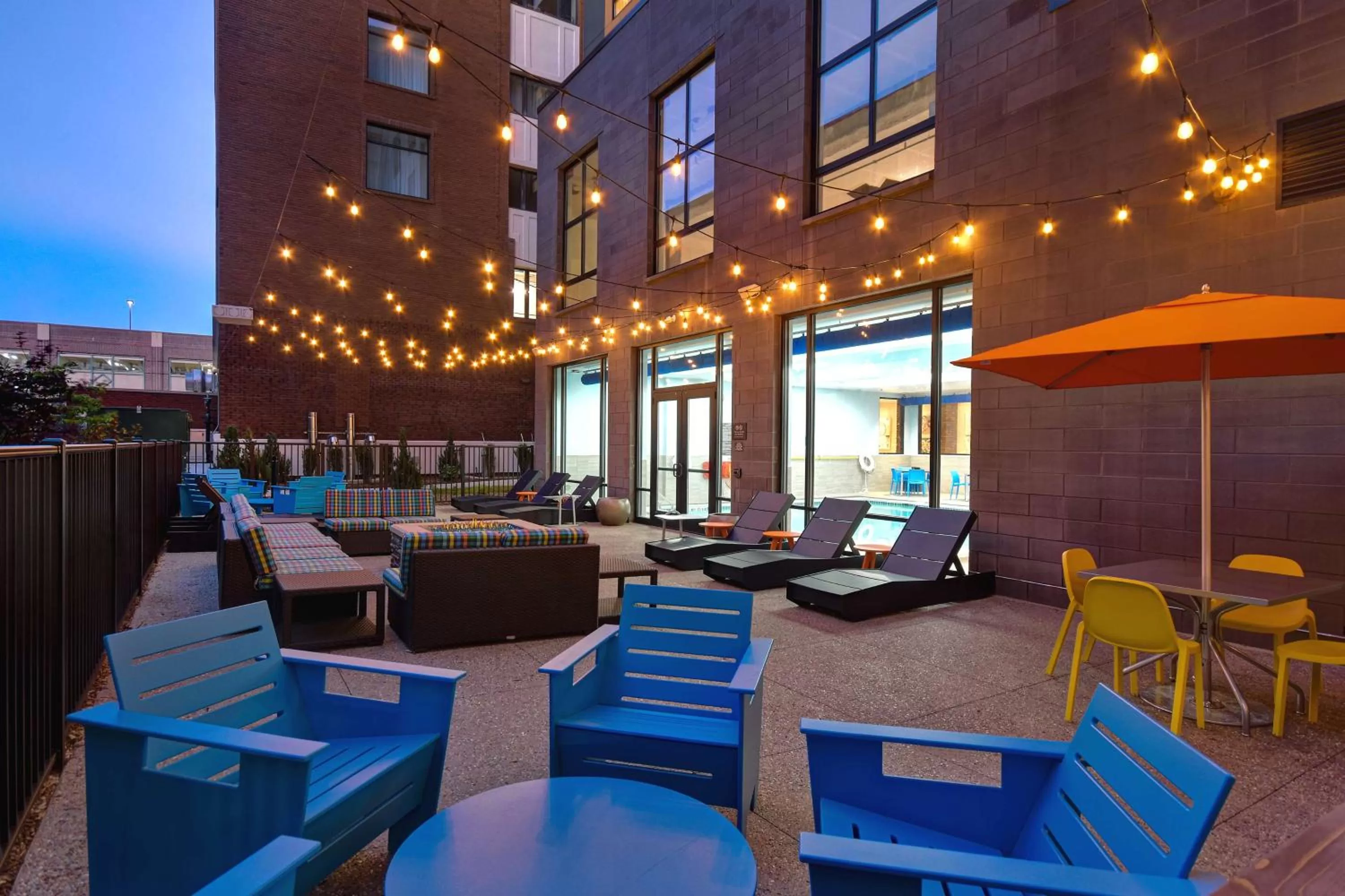 Patio in Hilton Garden Inn Kalamazoo Downtown