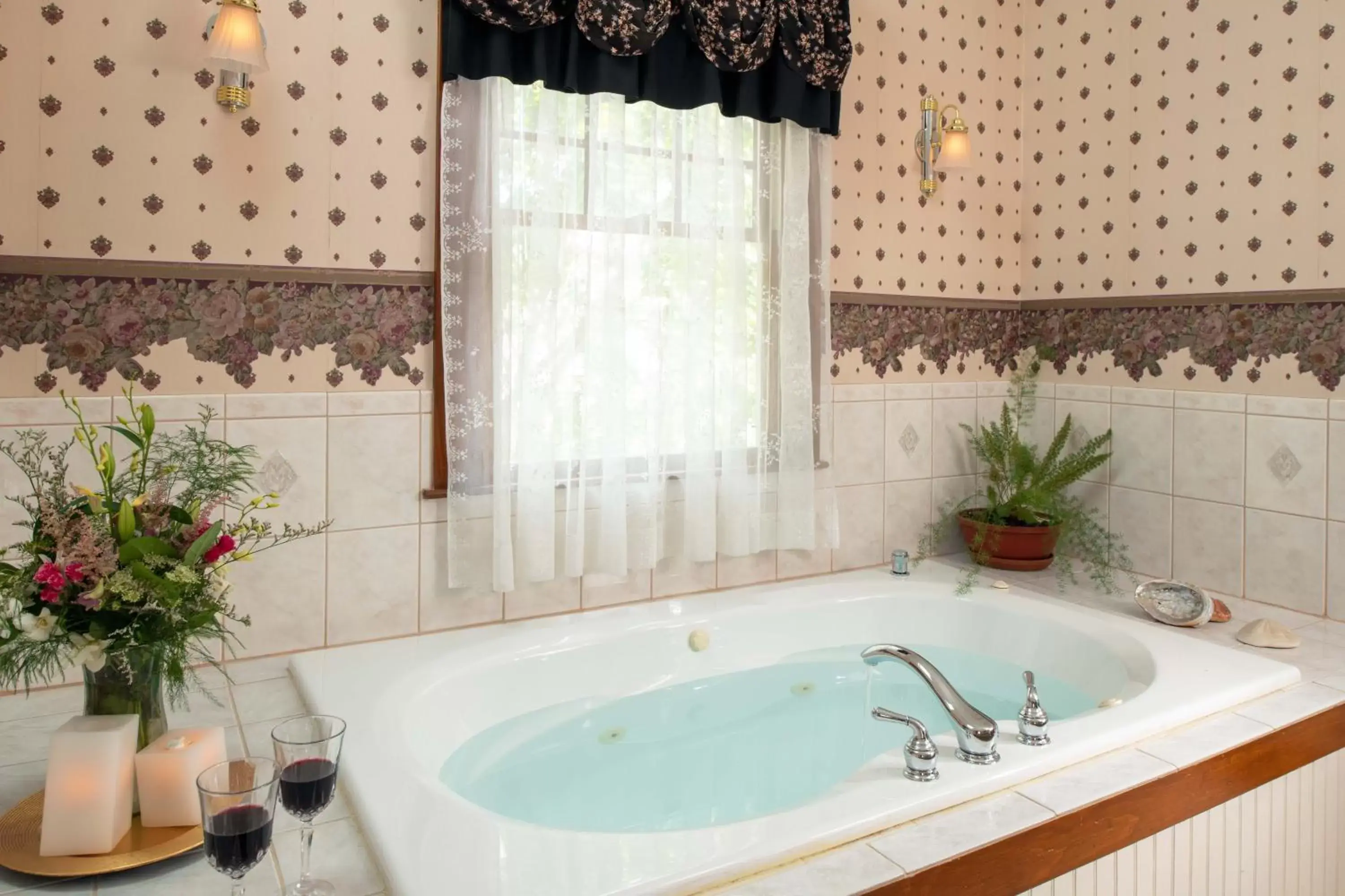 Bathroom in Palmer House Inn