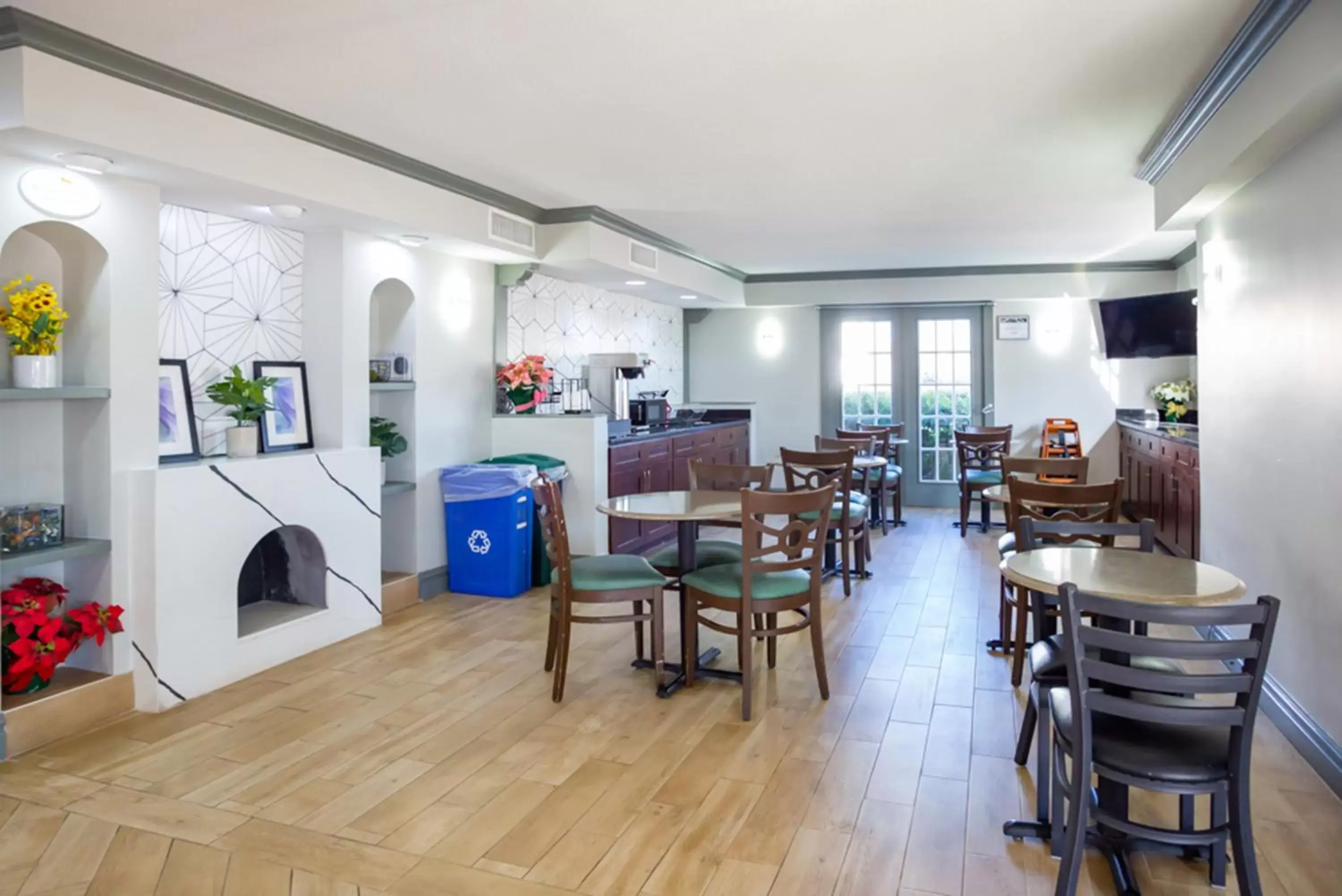 Breakfast, Restaurant/Places to Eat in La Quinta Inn by Wyndham Austin University Area