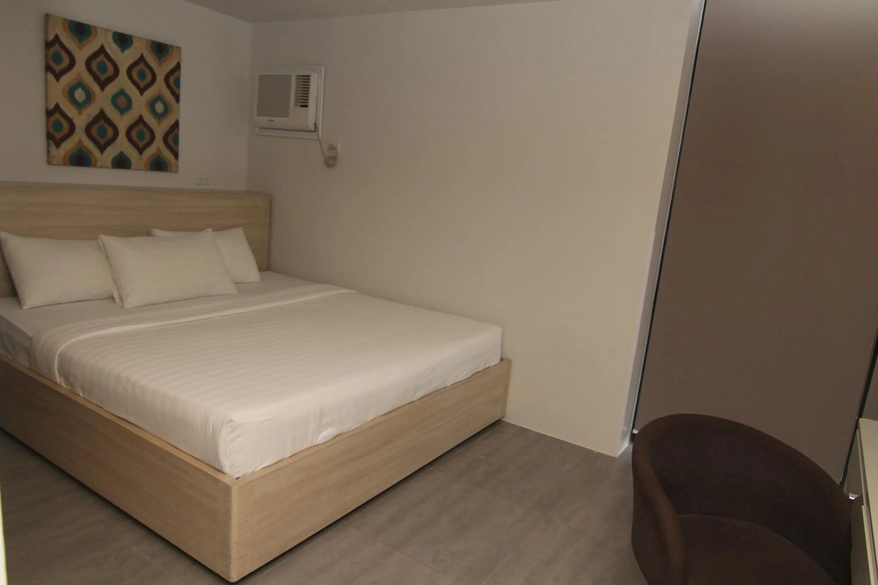 Bedroom, Bed in Mabolo Royal Hotel