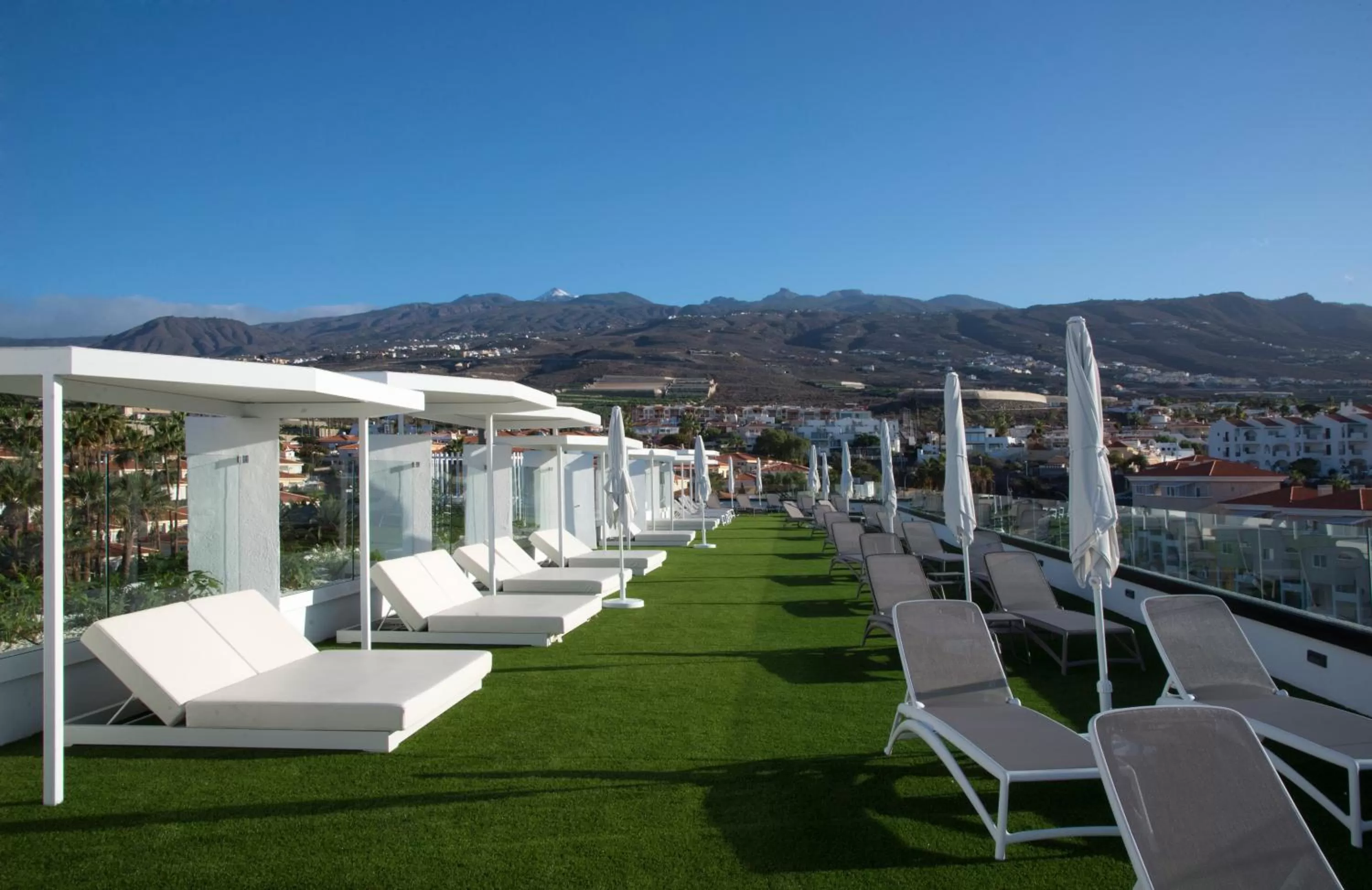 Restaurant/places to eat in MYND Adeje