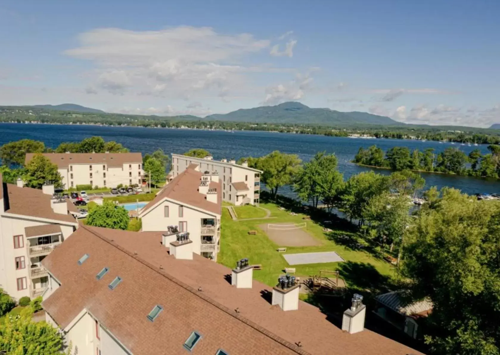 Bird's eye view in Magog Waterfront Condo