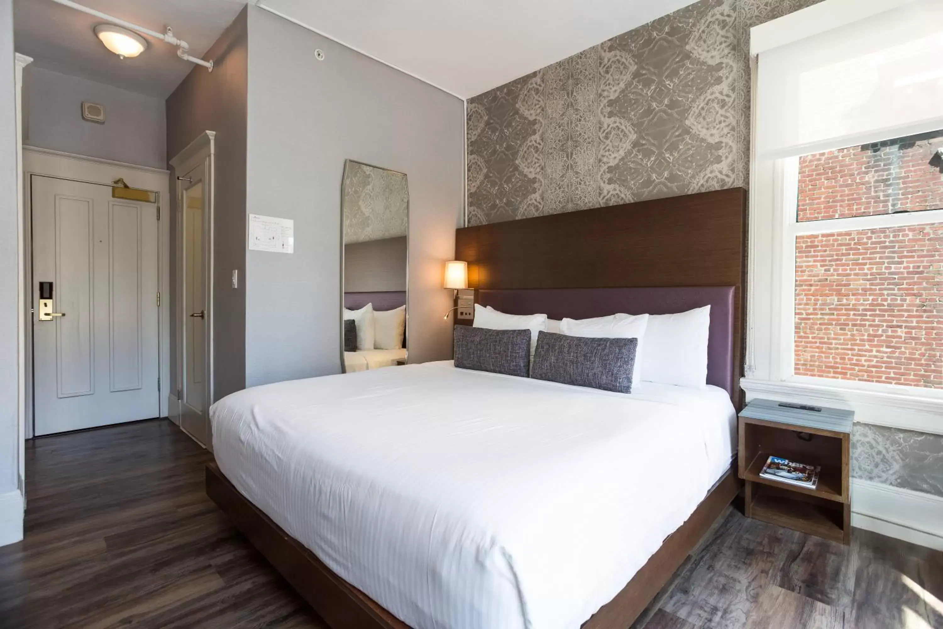 Bedroom in The Cartwright Hotel, Union Square BW Premier Collection