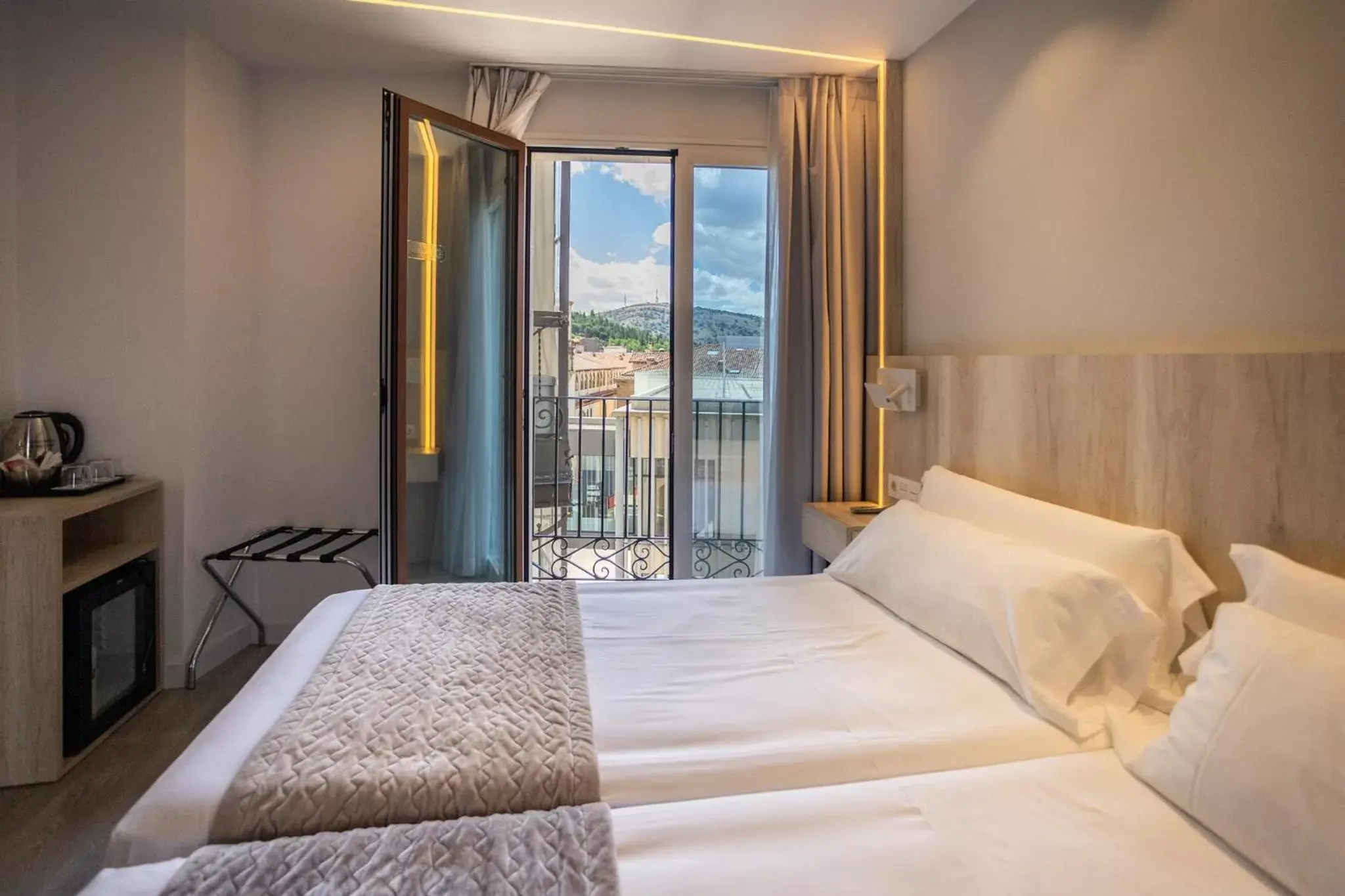 Photo of the whole room, Bed in DWO Ábaster Photo of the whole room, Bed in DWO Ábaster