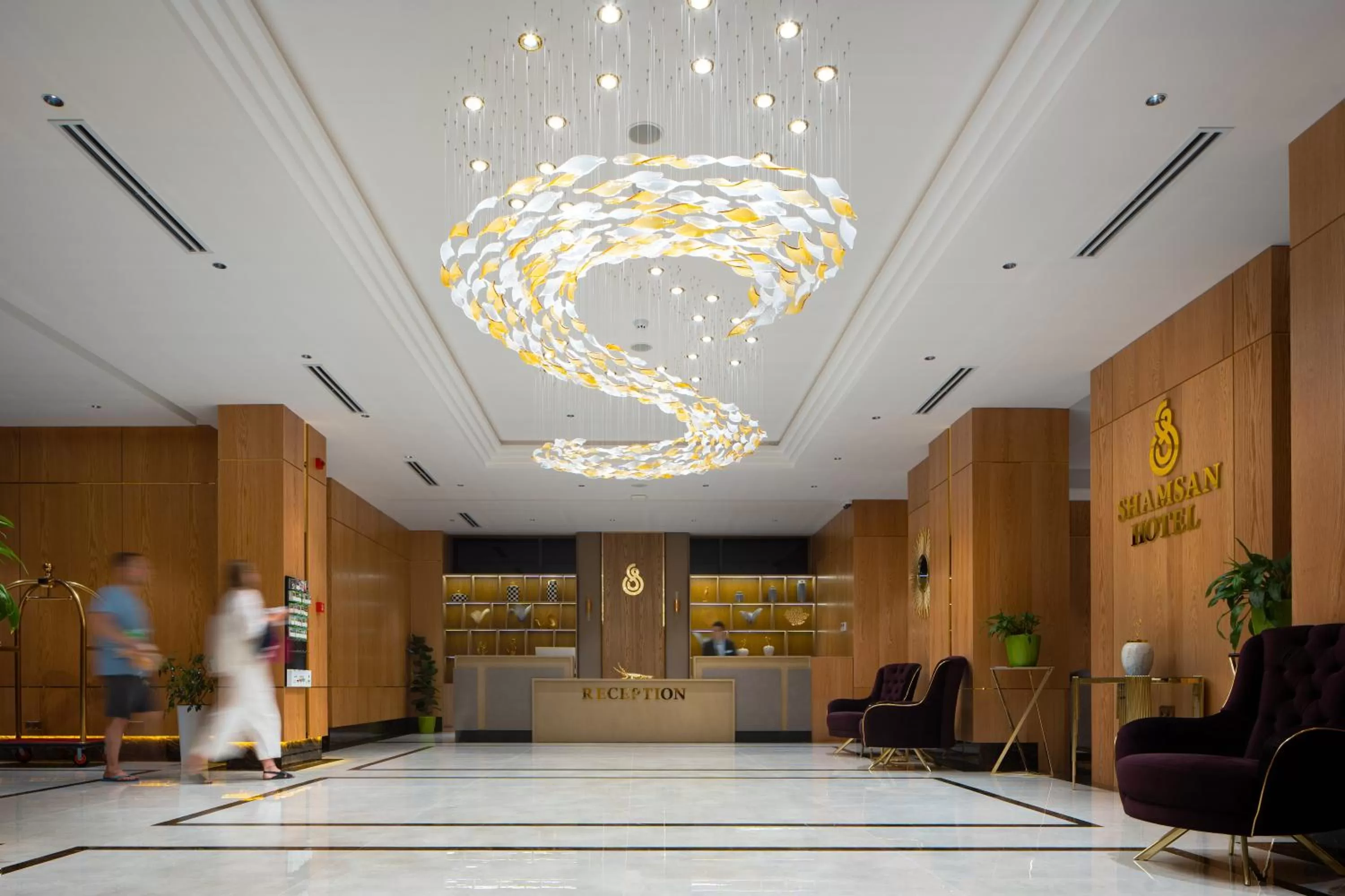 Lobby or reception in Shamsan Airport Hotel