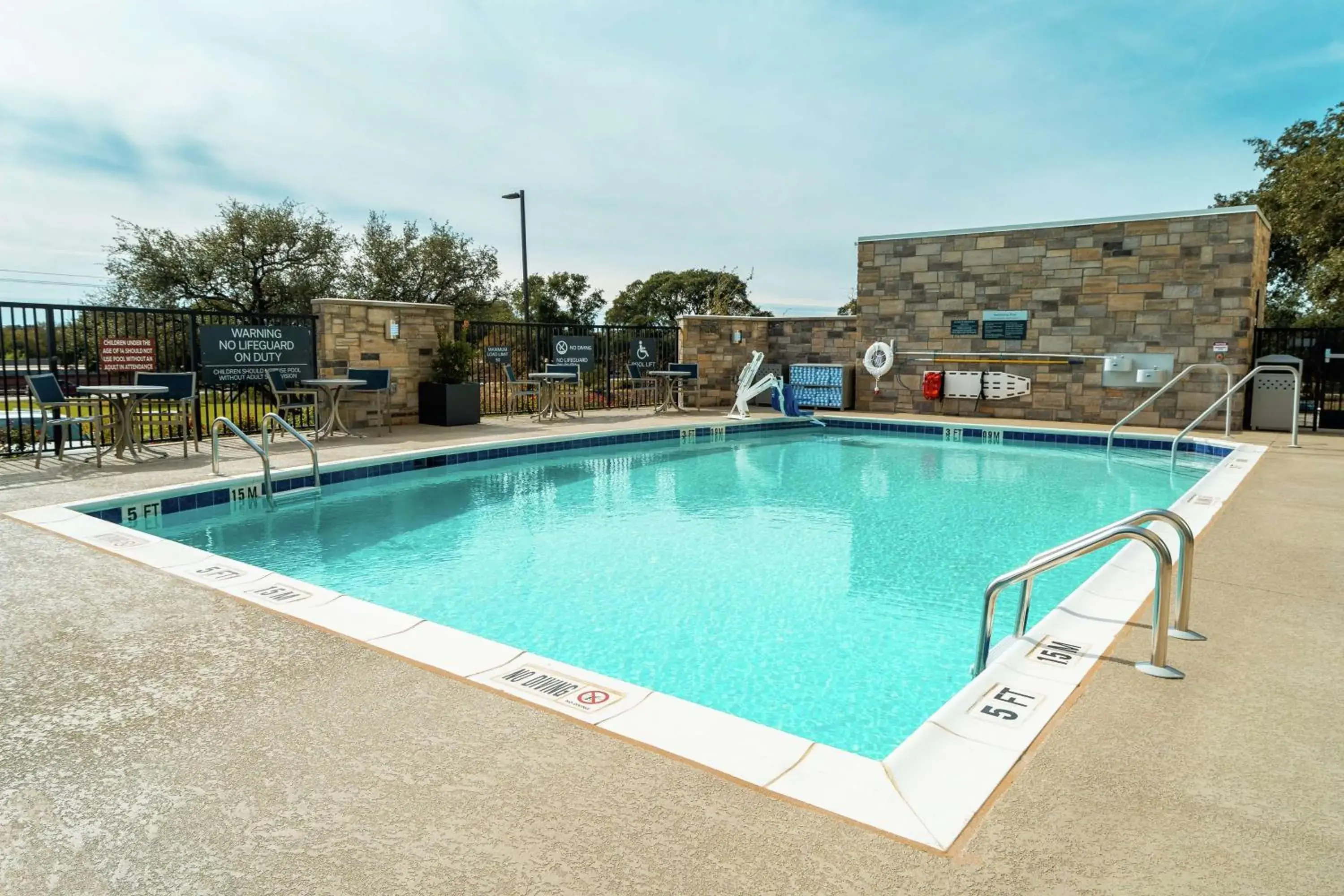 Pool view, Swimming Pool in Hilton Garden Inn Cedar Park Austin