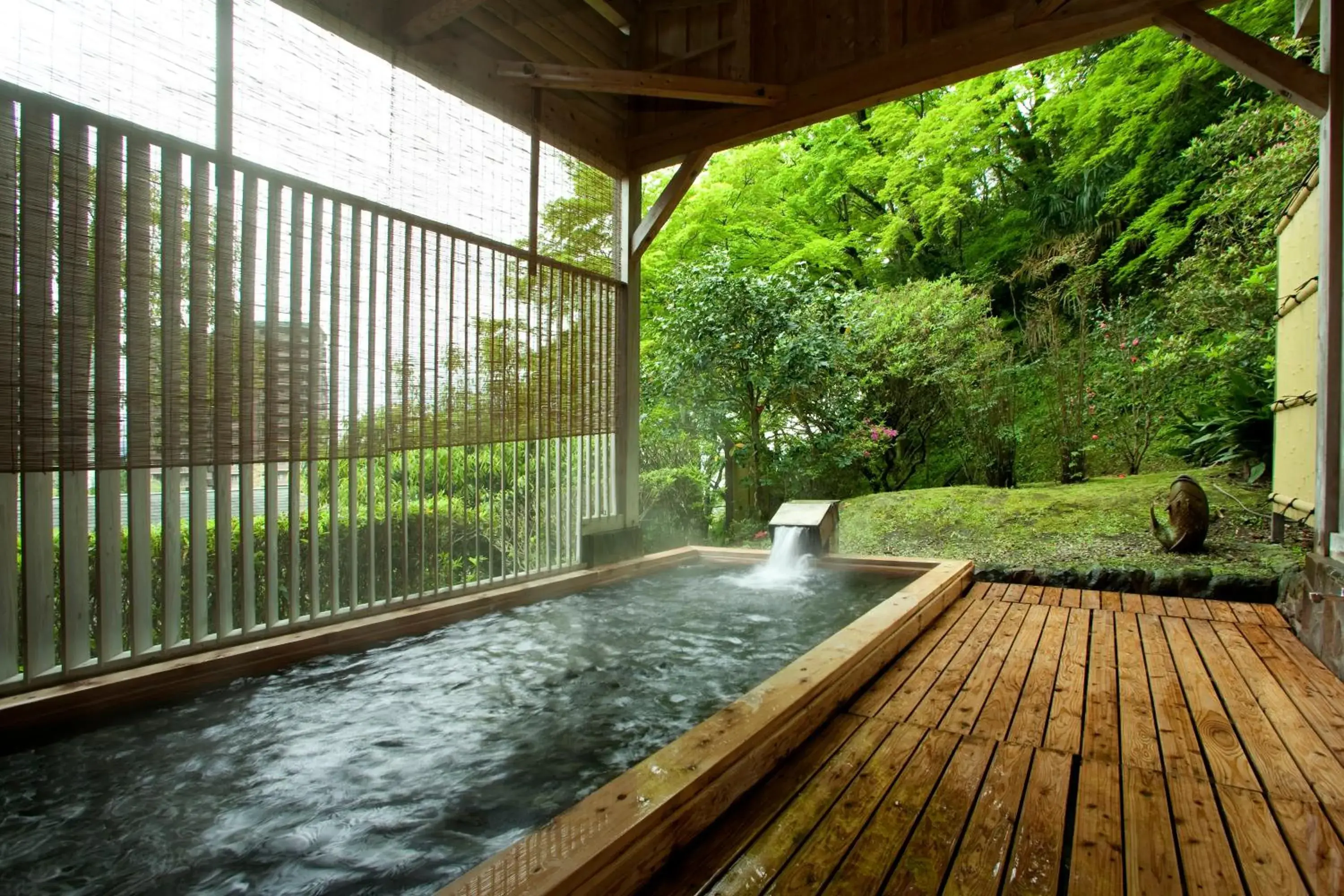 Hot Spring Bath in Ryochiku Bettei Hotel