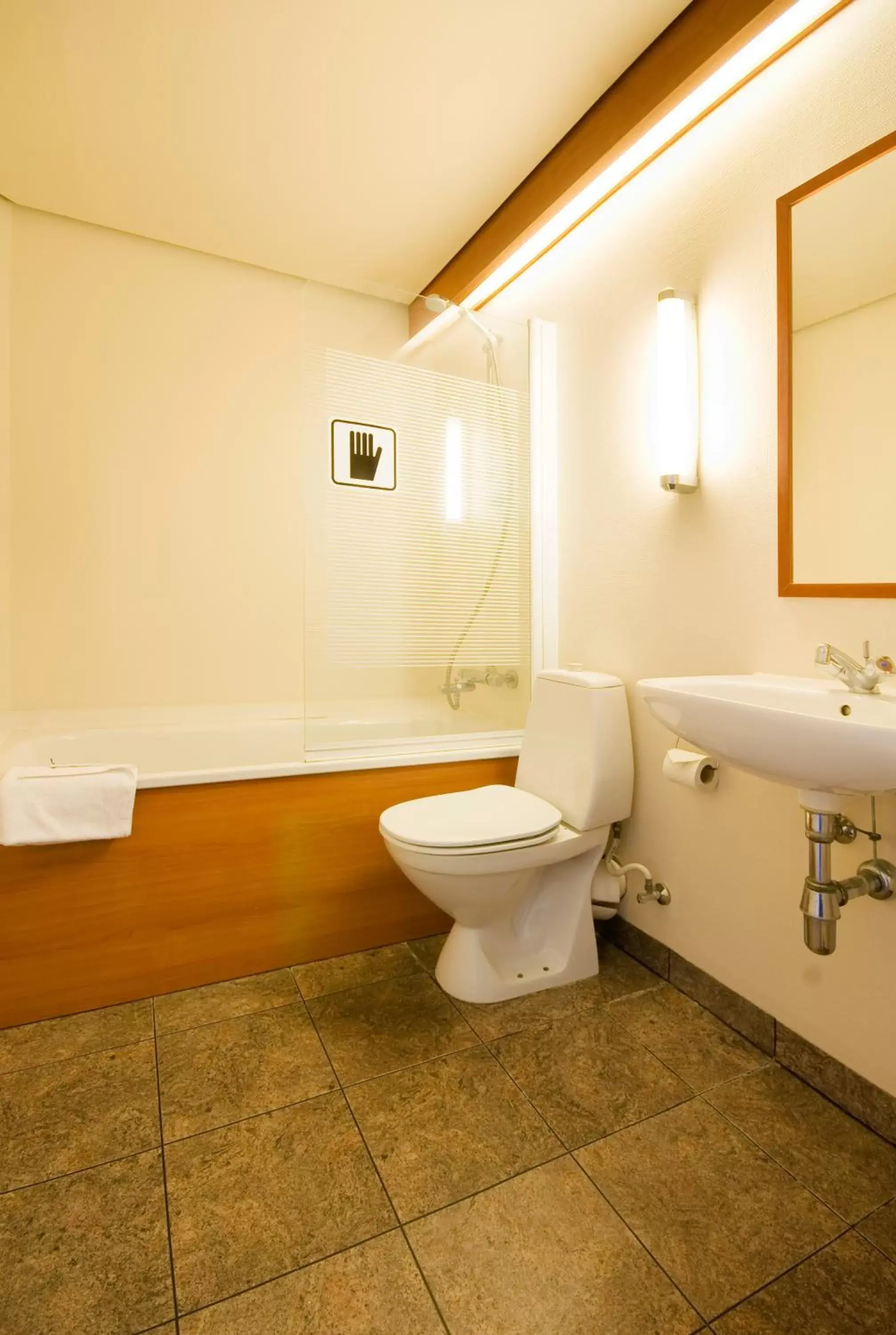Bathroom in Milling Hotel Gestus