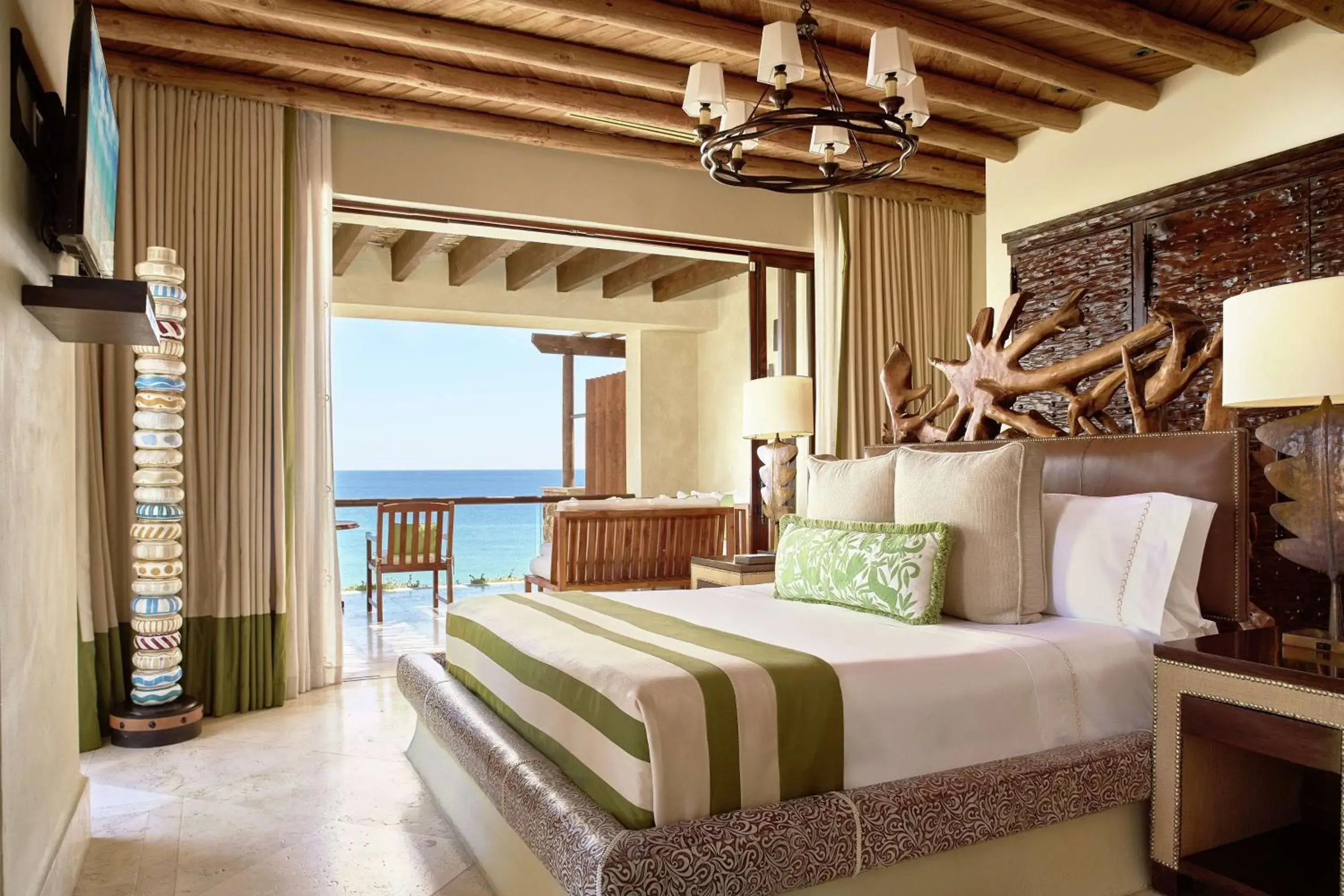 Bedroom in Waldorf Astoria Los Cabos Pedregal