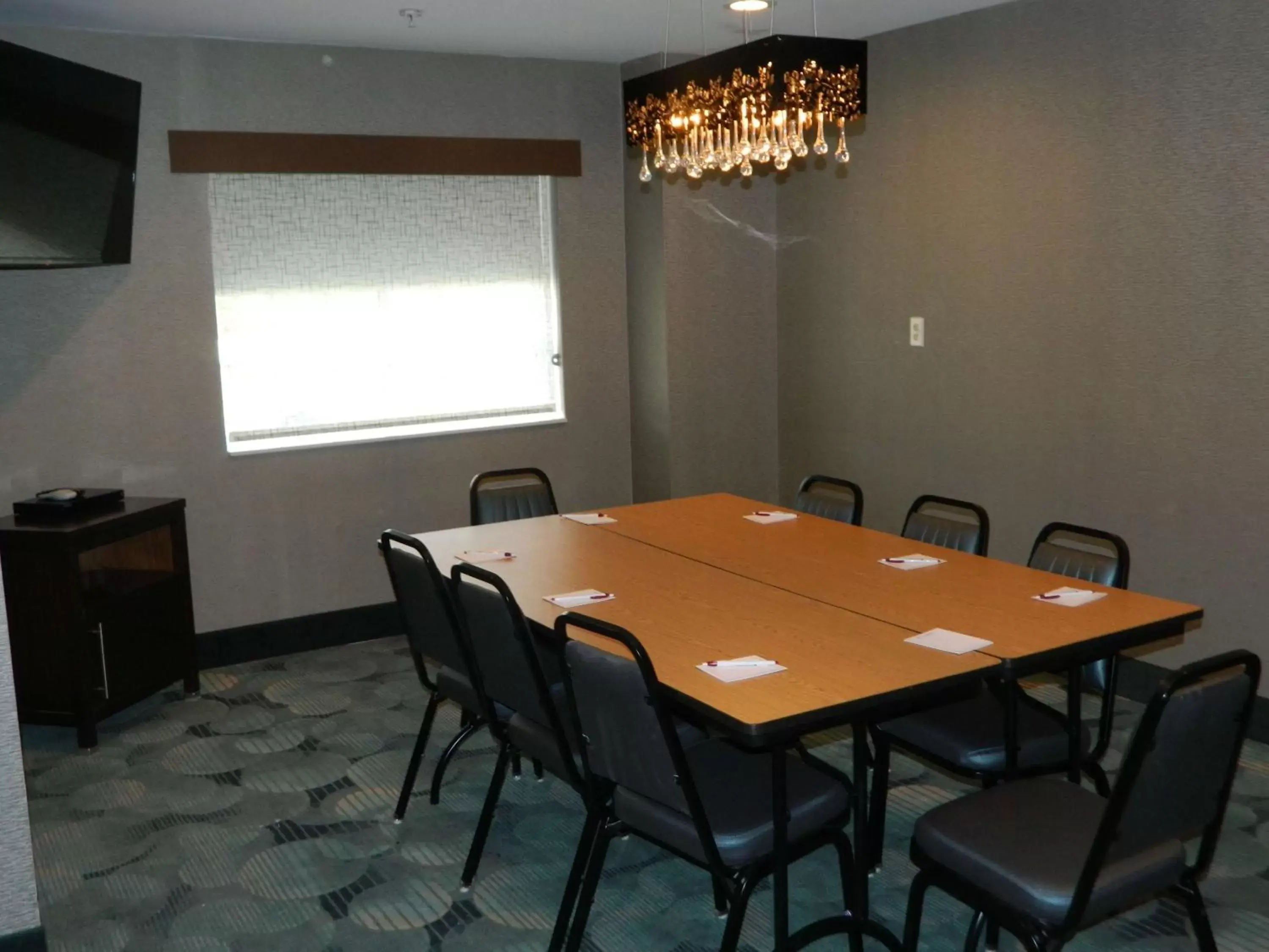 On site, Dining Area in Best Western Plus Harrisburg Mechanicsburg