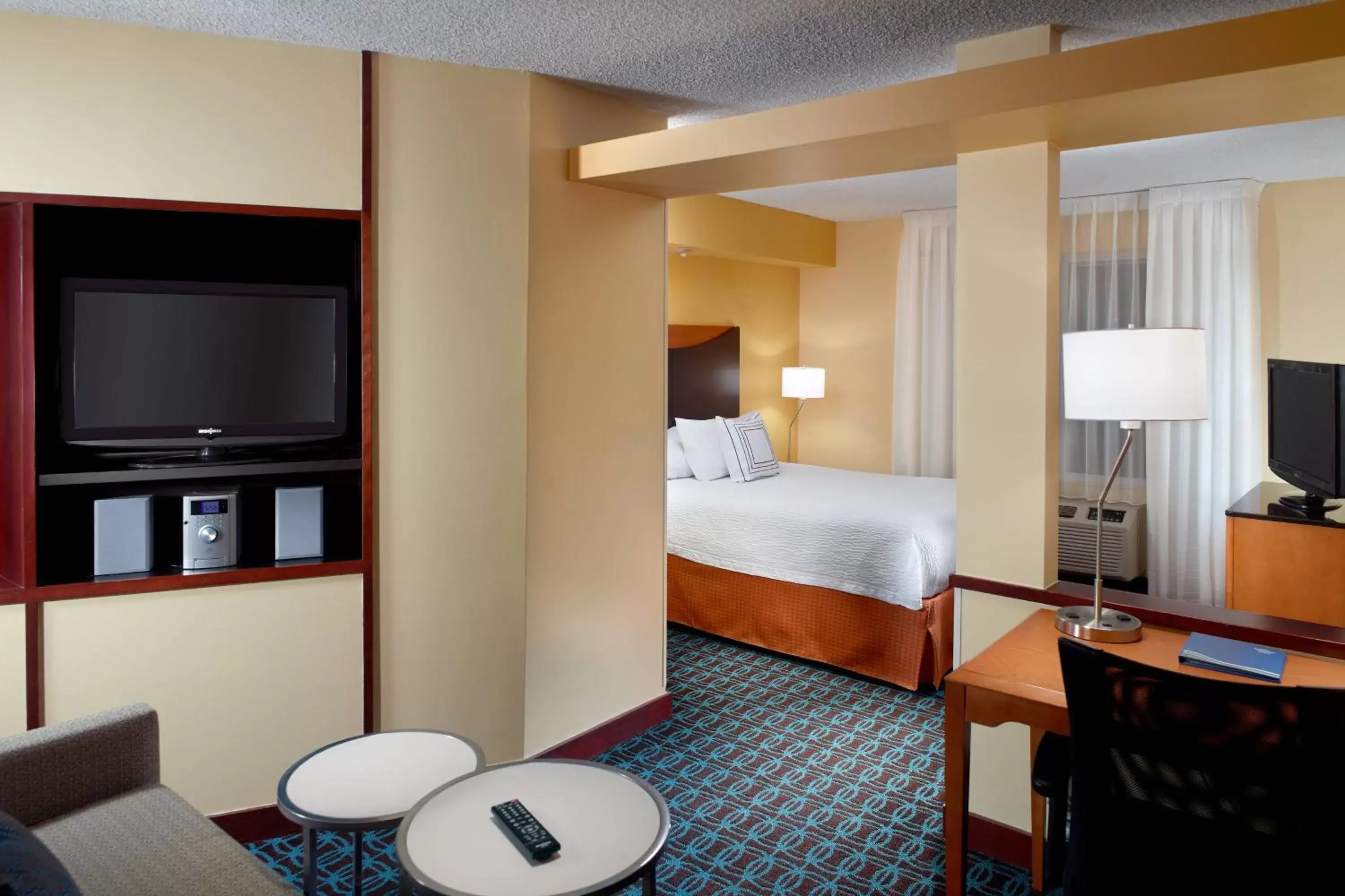 Photo of the whole room, Bed in Fairfield Inn & Suites Clarksville