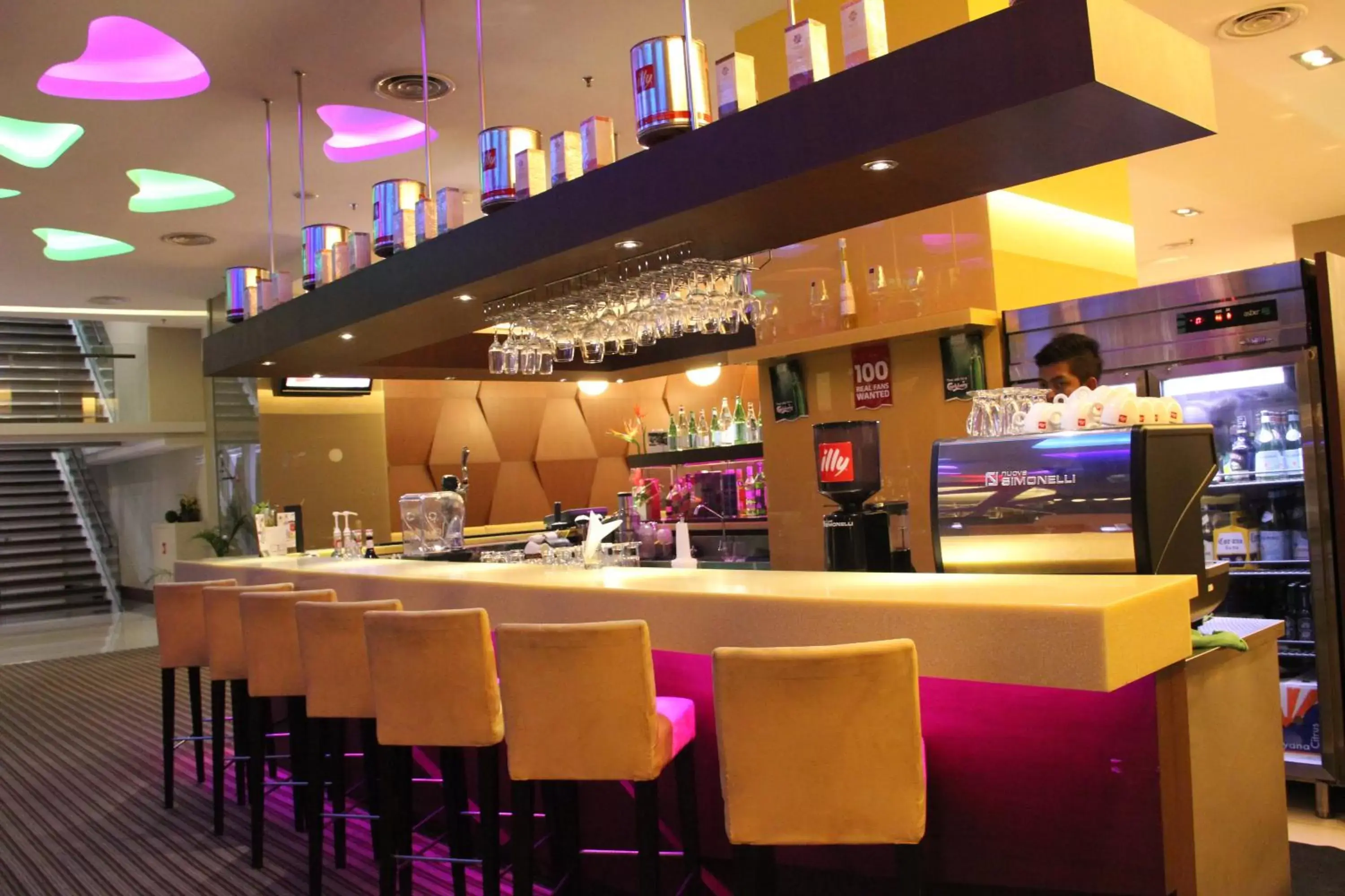 Lounge or bar, Restaurant/Places to Eat in Ixora Hotel Penang