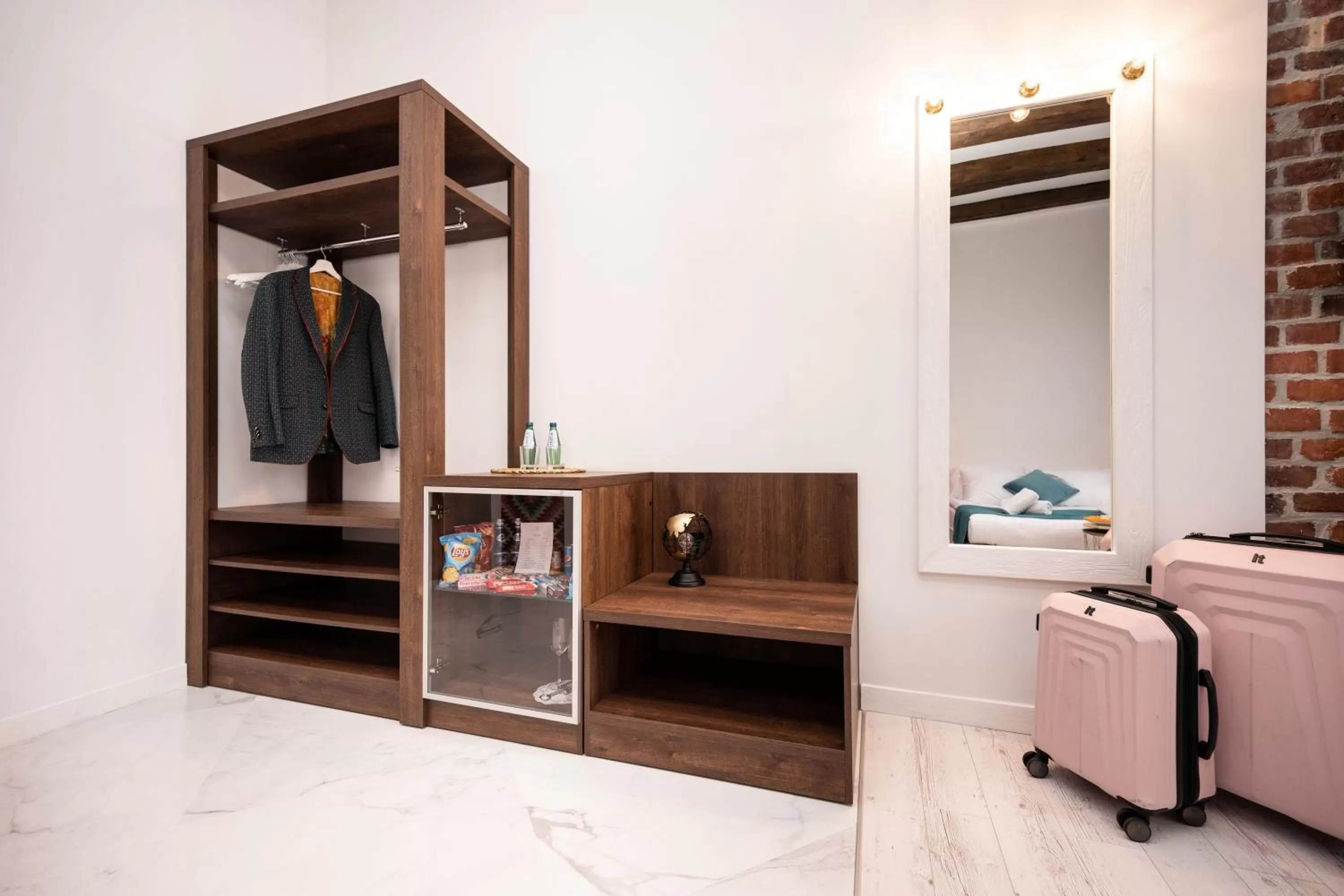 wardrobe in Hive Family House