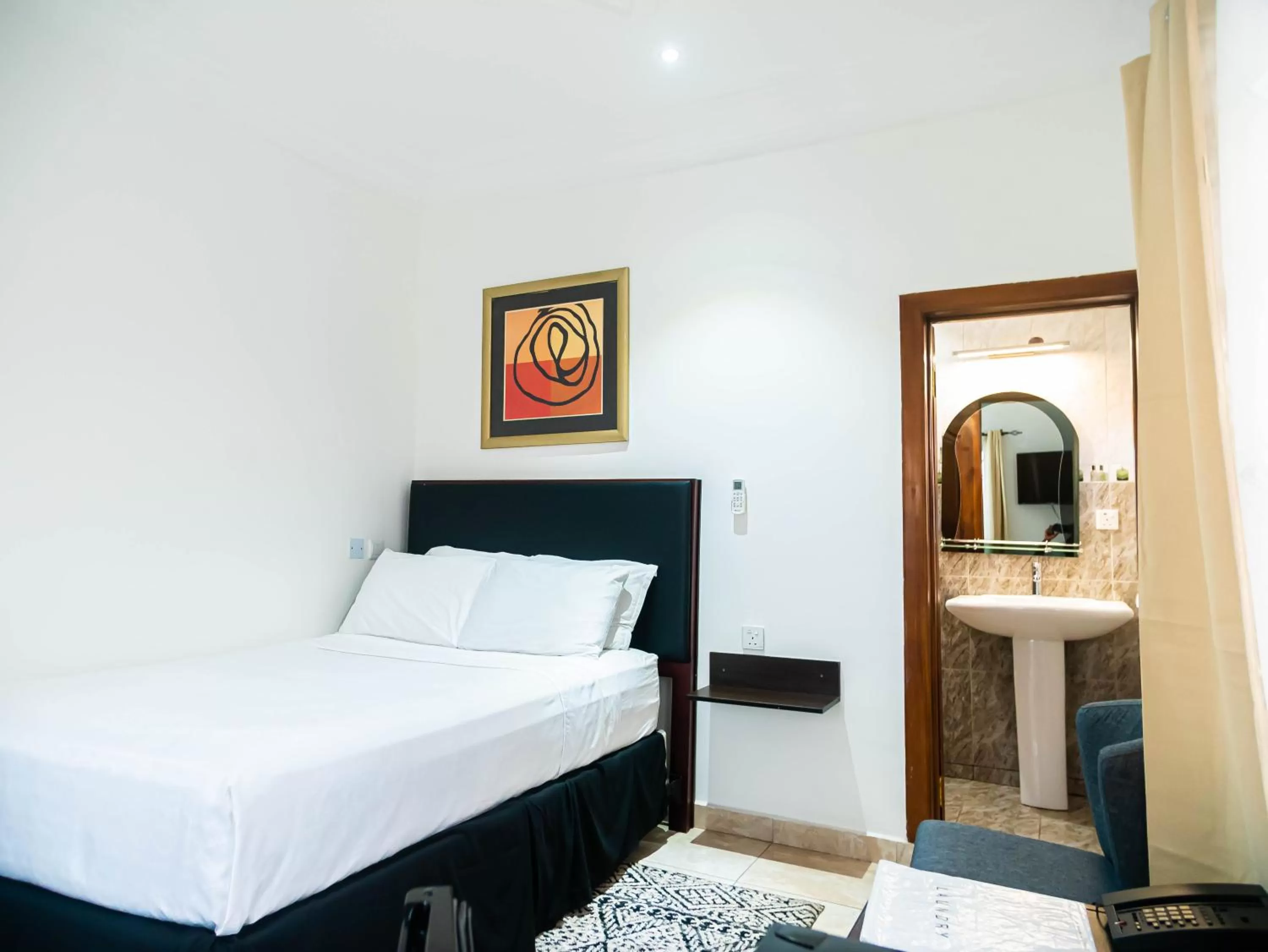 Photo of the whole room, Bed in KoKo Palm Inn LTD