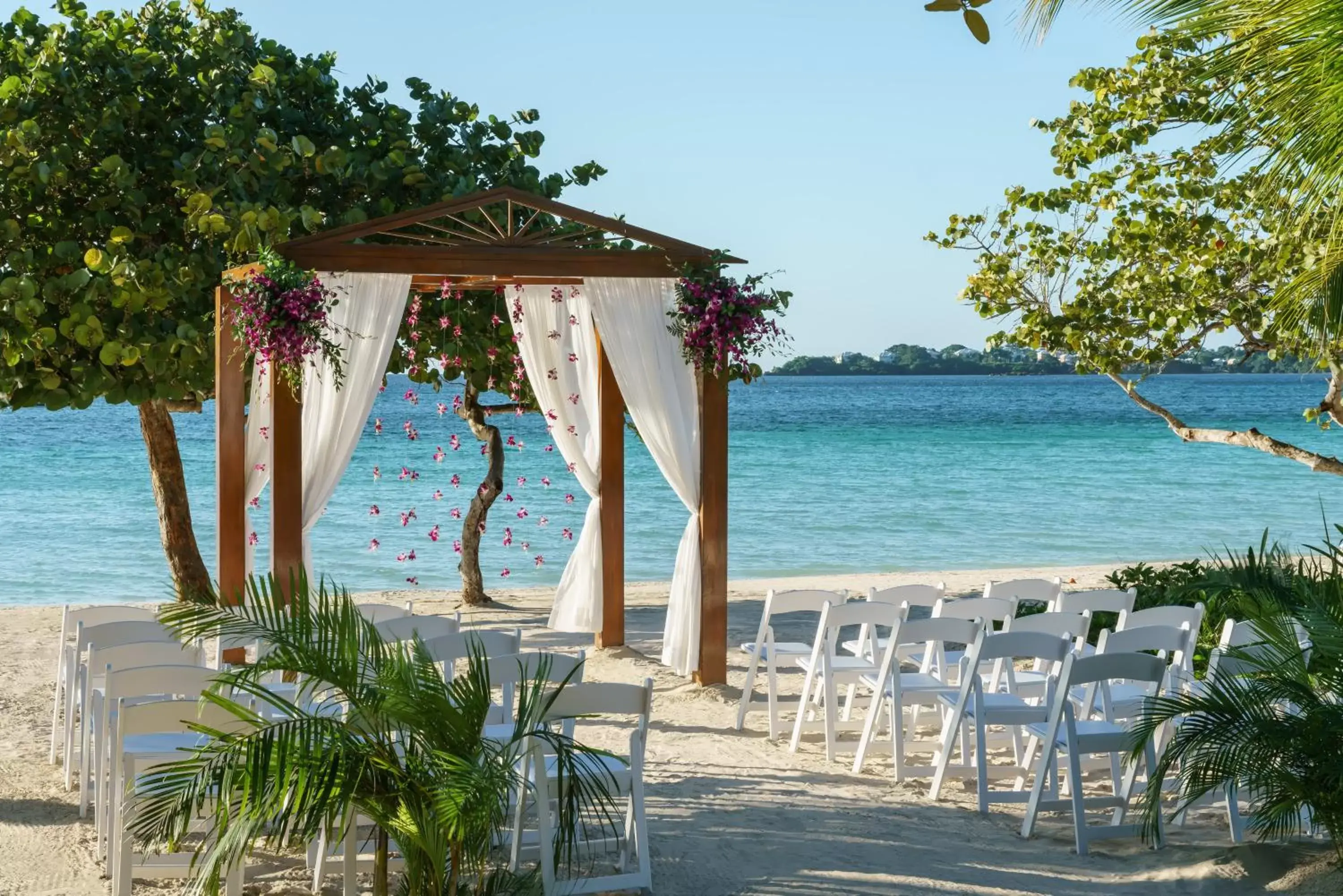 Beach in Couples Negril