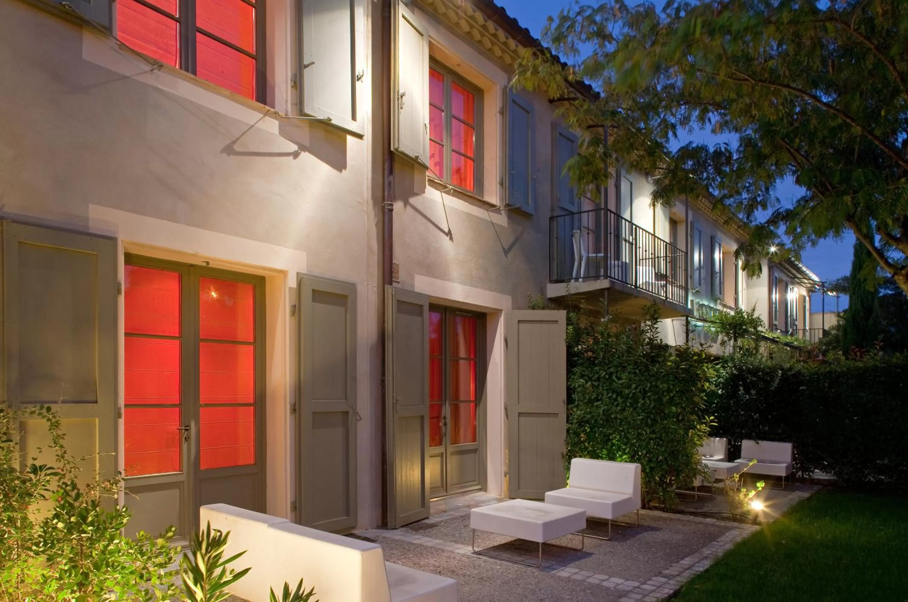 Property building in Hôtel Montmorency & Spa