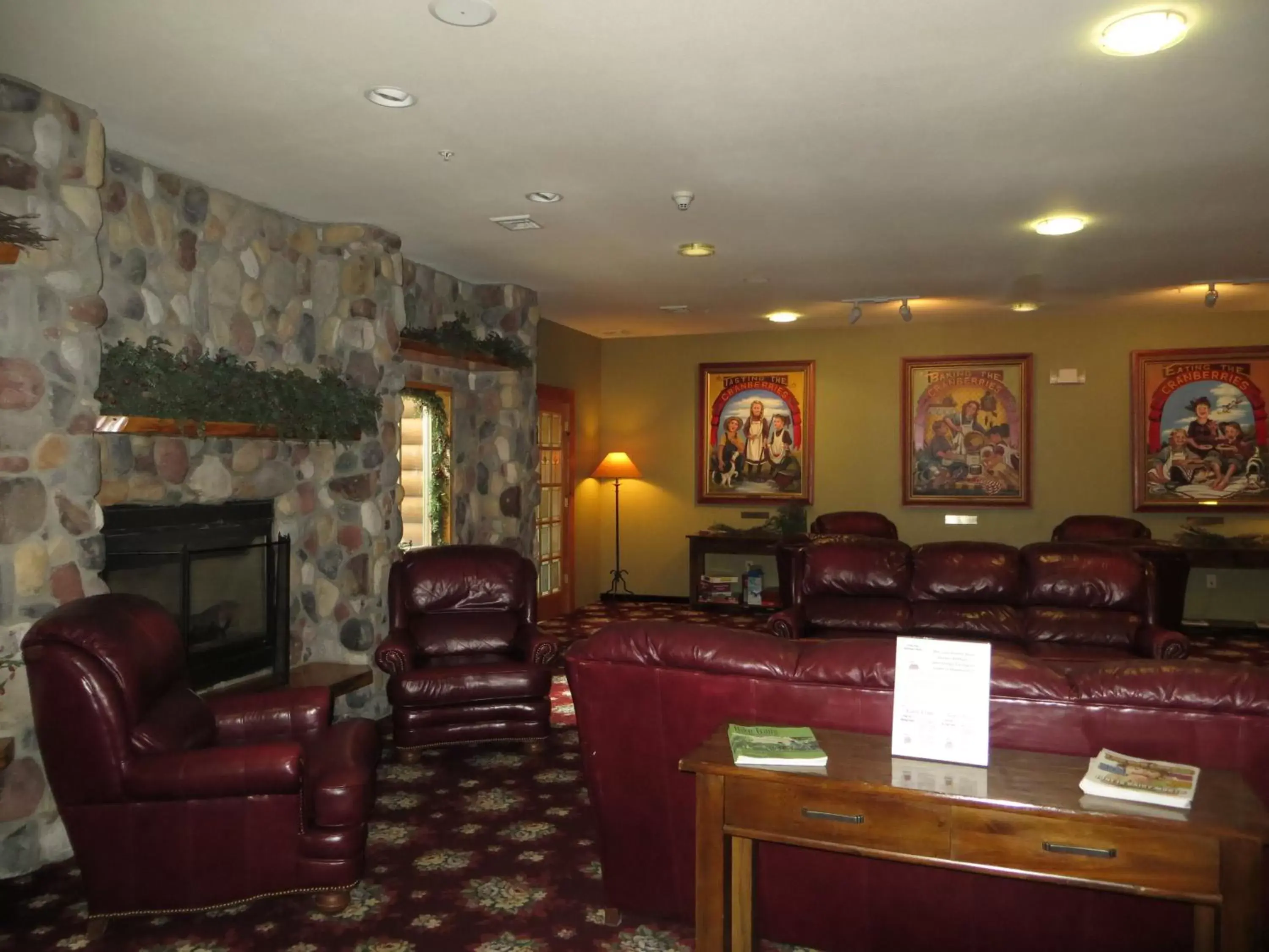 Lobby or reception in Cranberry Country Lodge
