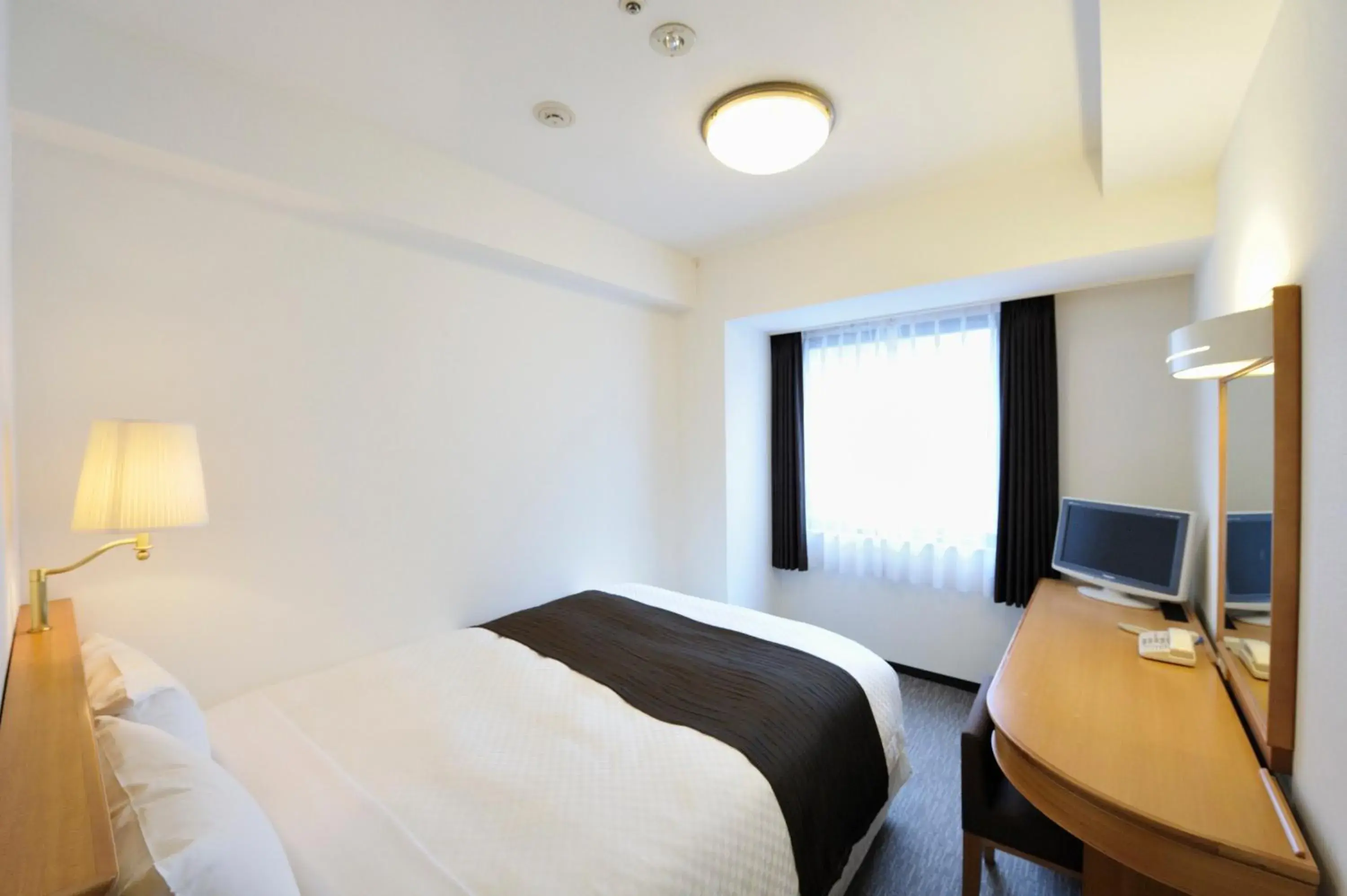 Photo of the whole room, Room Photo in Court Hotel Shin-Yokohama