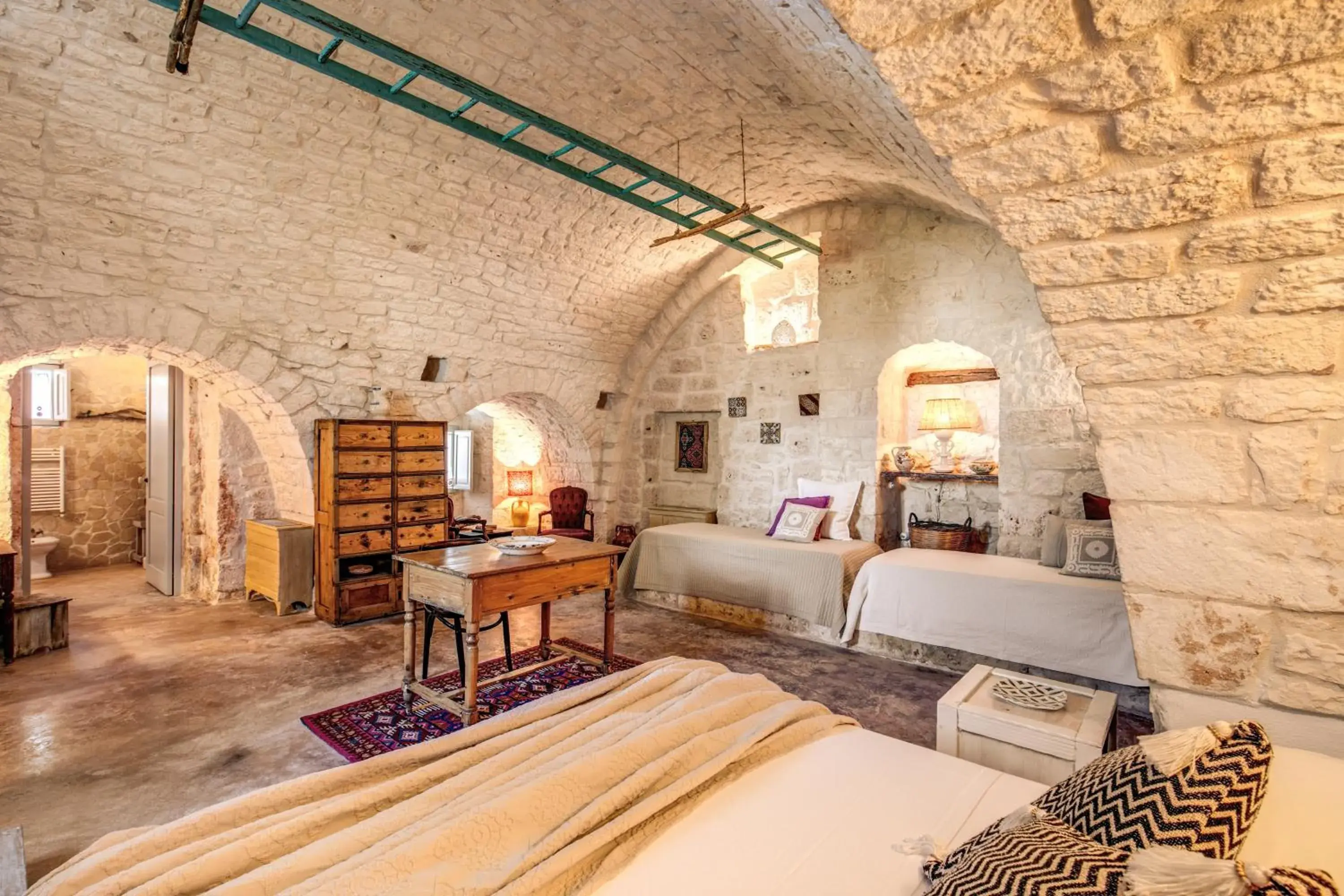 Photo of the whole room in Masseria Cervarolo