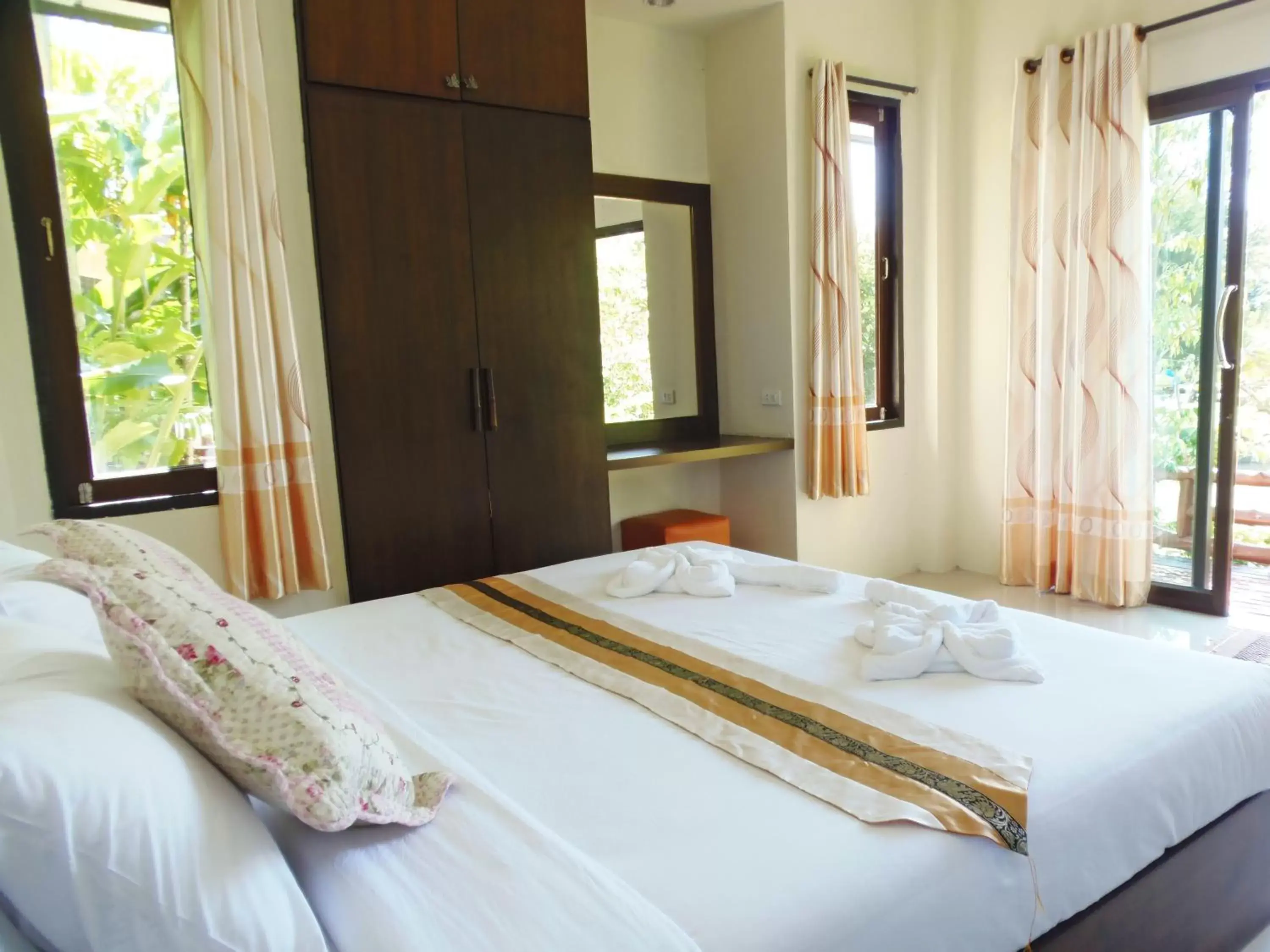 Bedroom, Bed in Pai My Guest Resort - SHA Plus