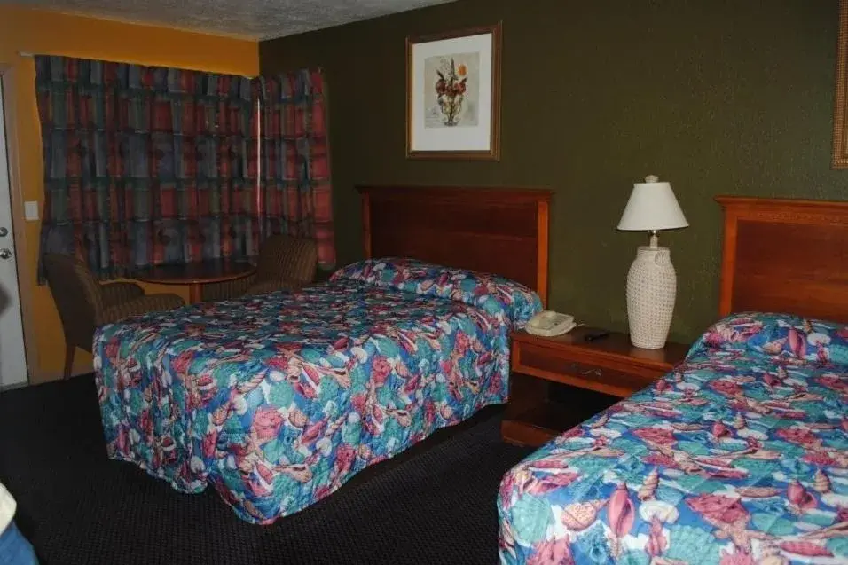 Standard Room with Three Double Beds - Non-Smoking in Atlantic Economy Inn