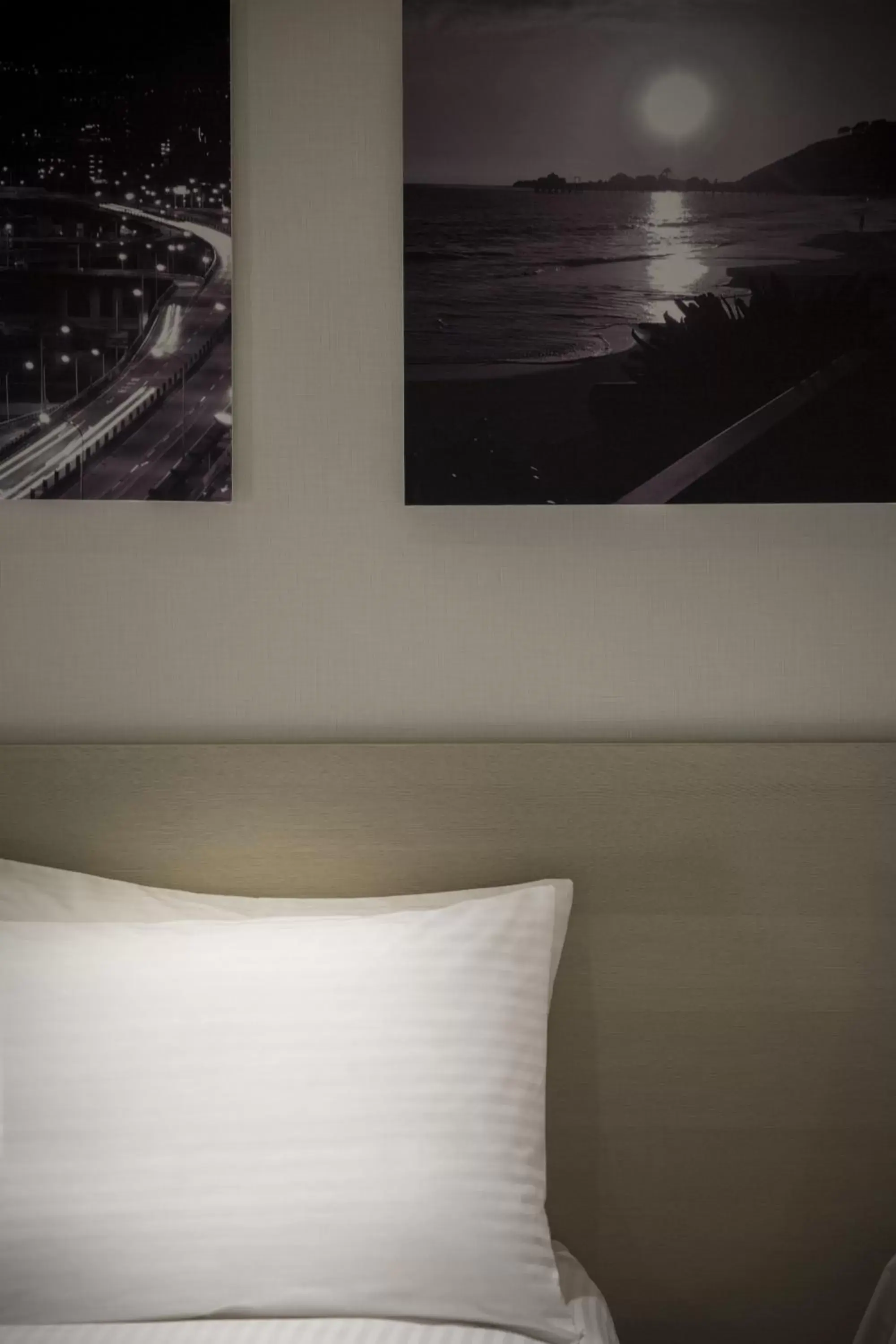 Decorative detail, Bed in Riverview Suites Taipei Decorative detail, Bed in Riverview Suites Taipei