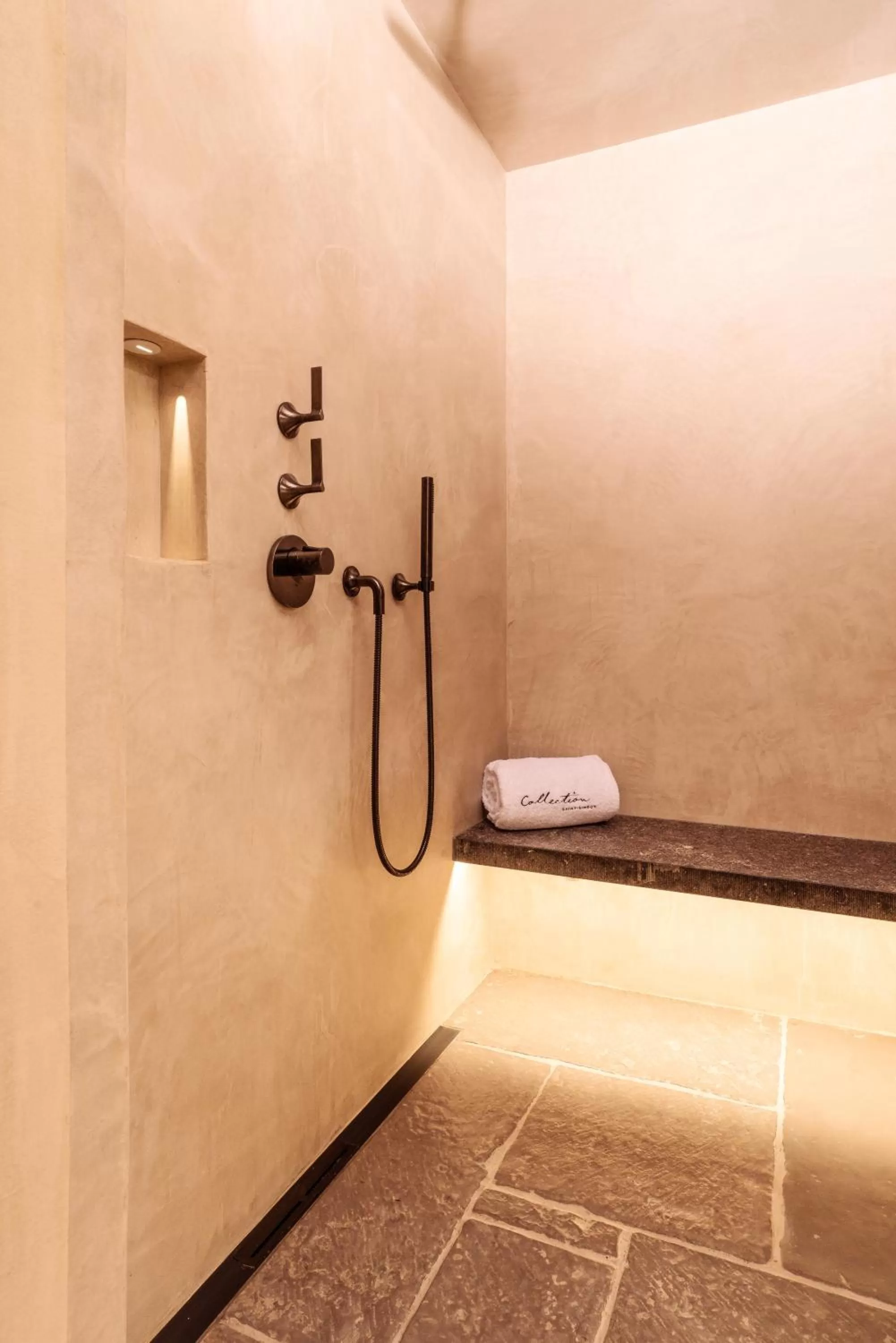 Shower in La Ferme Saint Simeon Hotel & Spa - Relais & Chateaux
