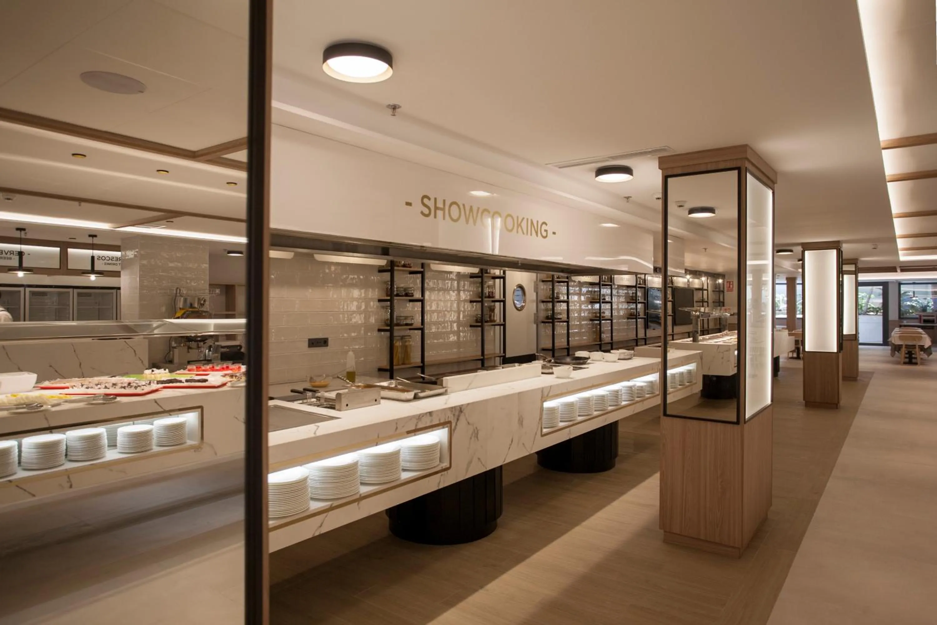 Restaurant/places to eat in Hotel Presidente 4 sup