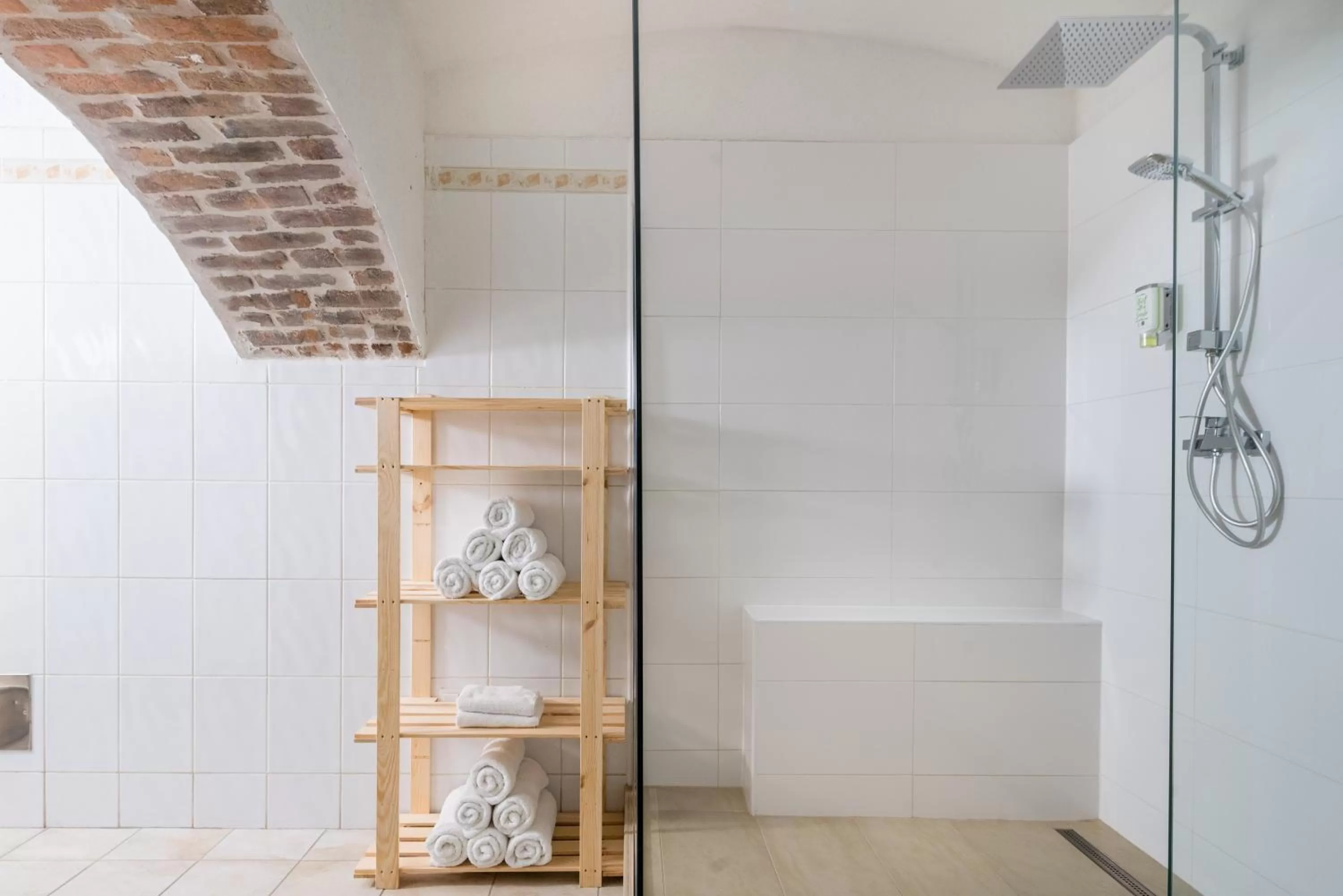 Sauna in Best Western Plus Celebrity Suites