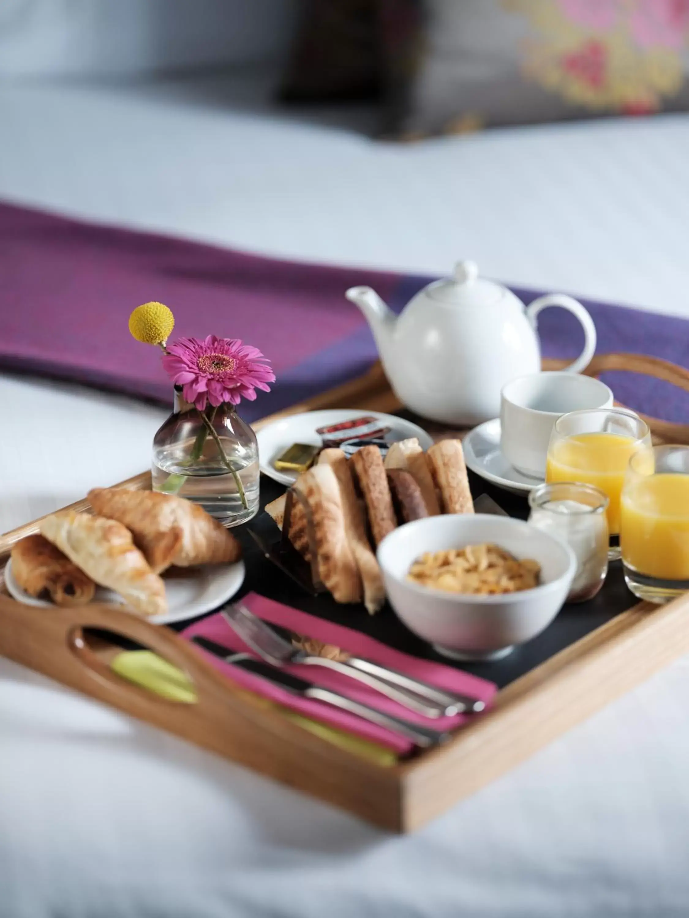 Continental breakfast in Signature Townhouse London Hyde Park