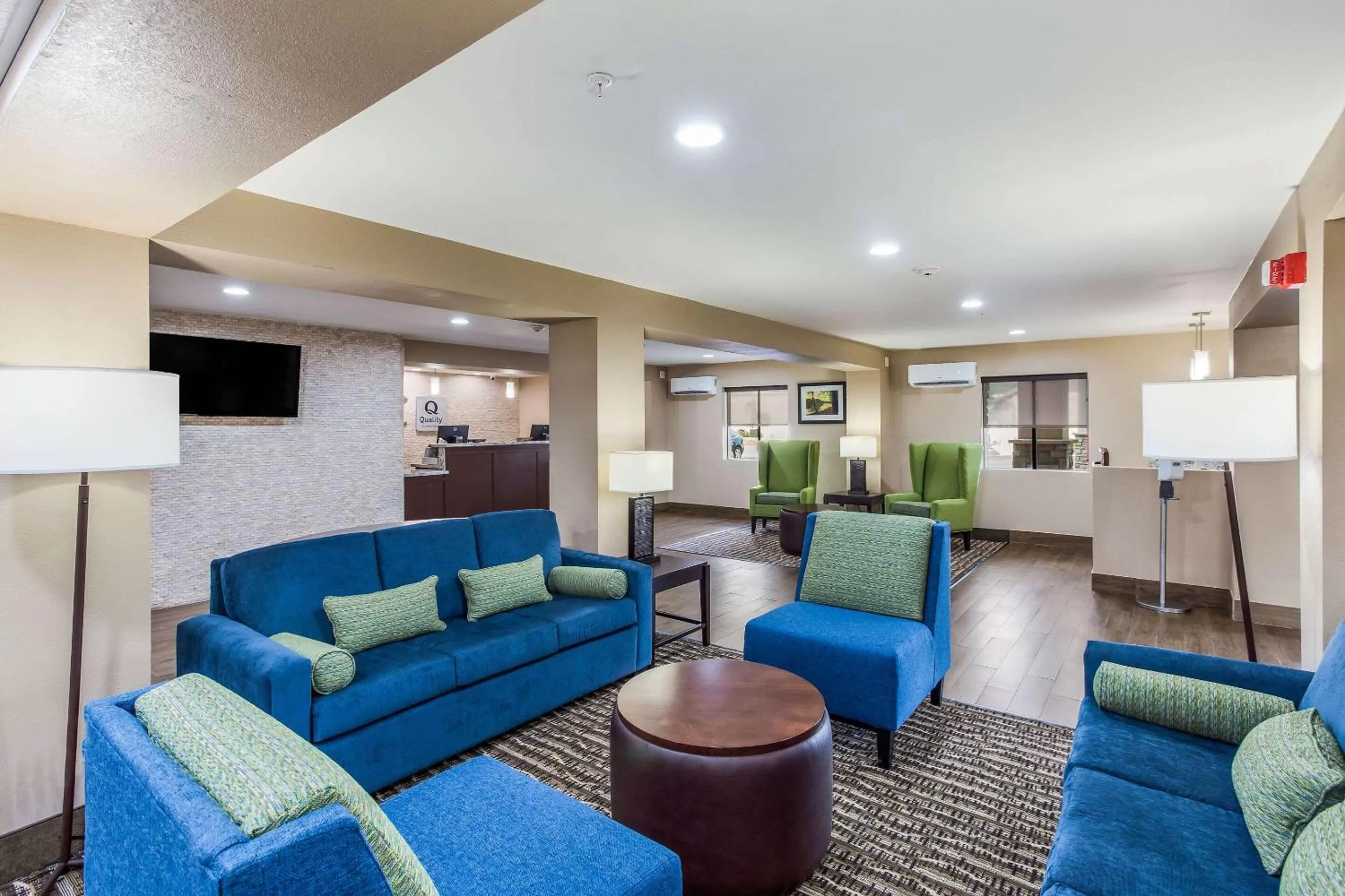 Lobby or reception in Quality Inn Charleston South