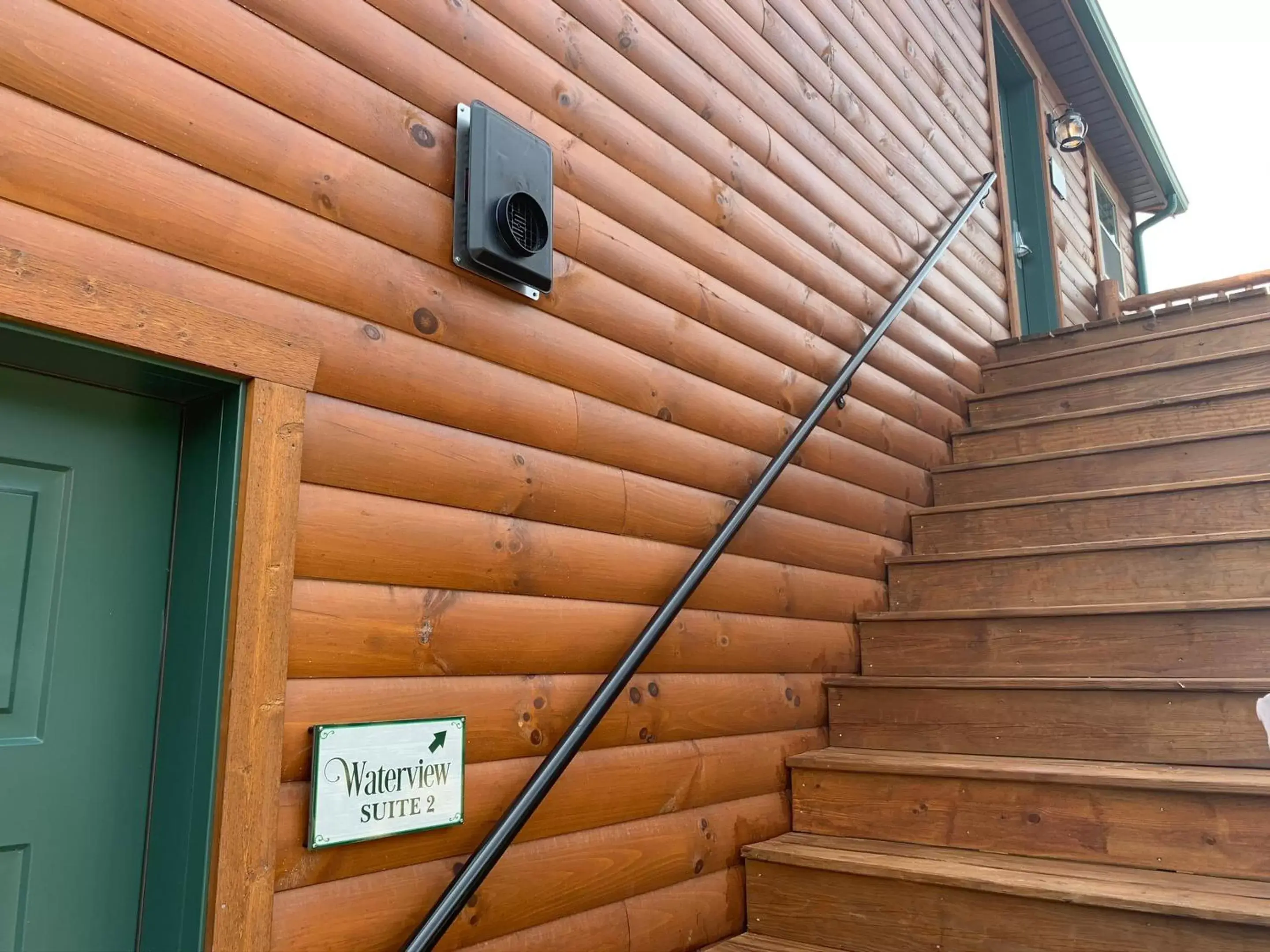 Facade/entrance in Waterview Lodge by Amish Country Lodging