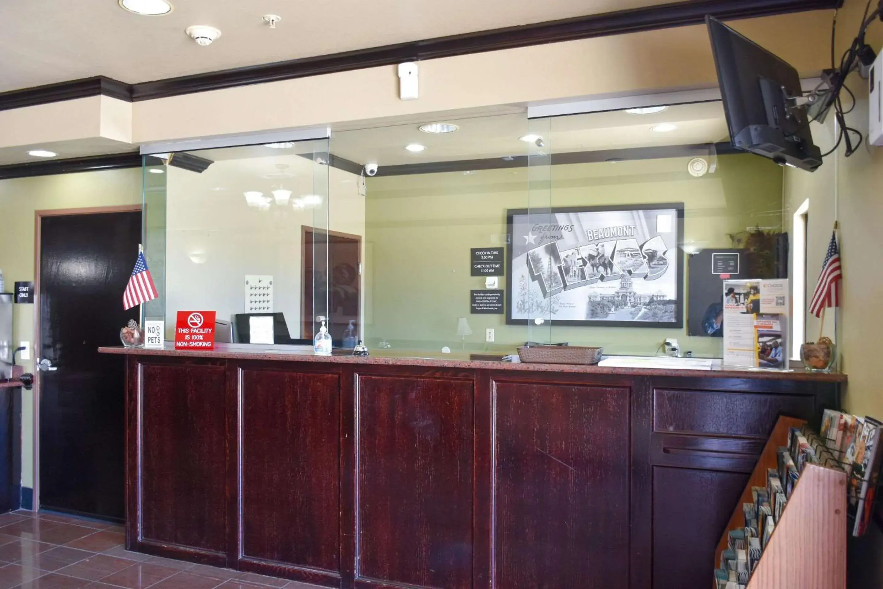 Lobby or reception, Lobby/Reception in Super 8 by Wyndham Beaumont South I-10 & Walden Rd