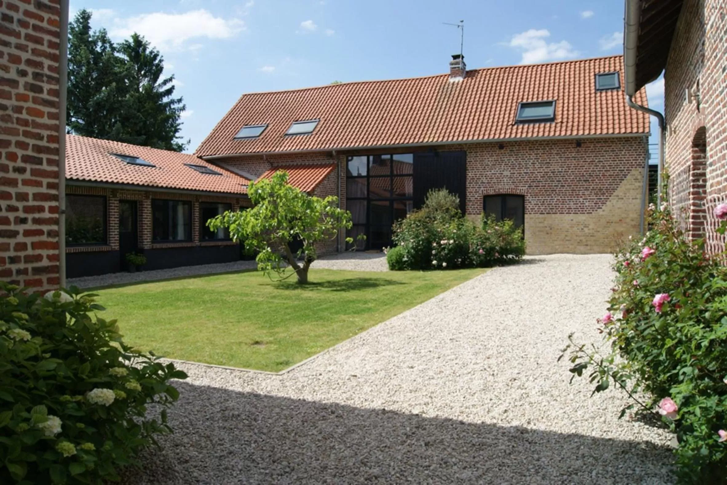 Property building in La Grange De Salomé