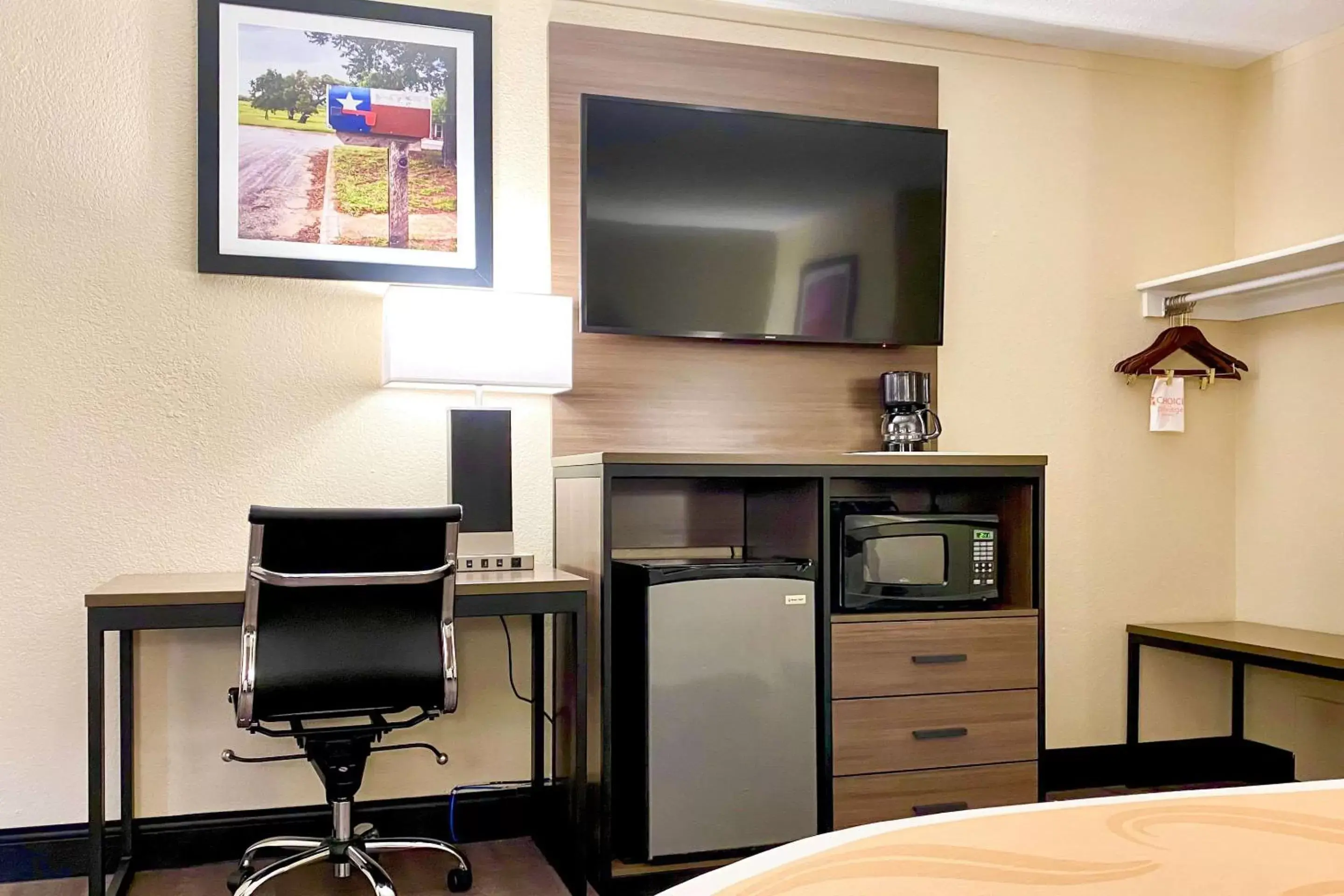 Standard Double Room with Two Double Beds - Non-Smoking in Quality Inn & Suites Airport