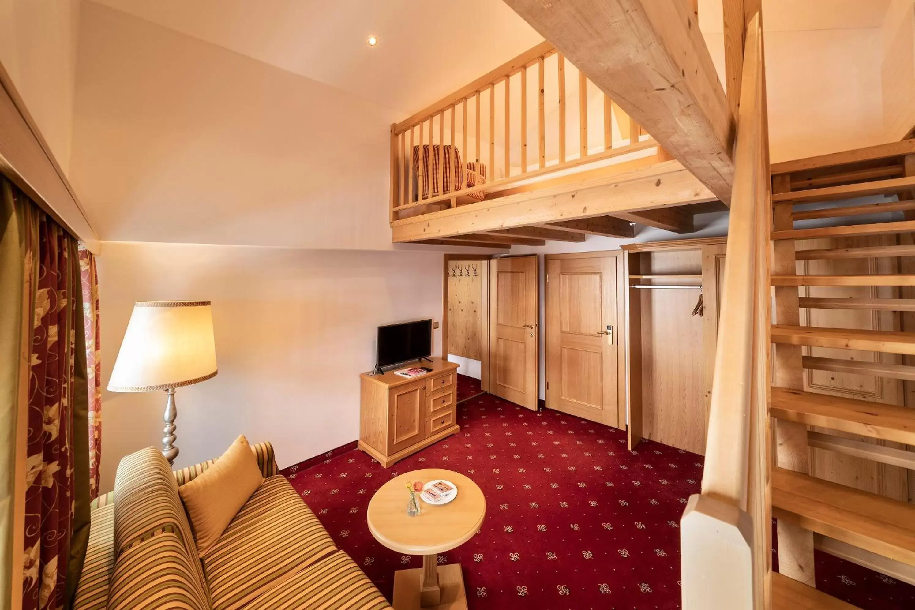 Living room, Seating Area in Hotel Tannbergerhof im Zentrum von Lech