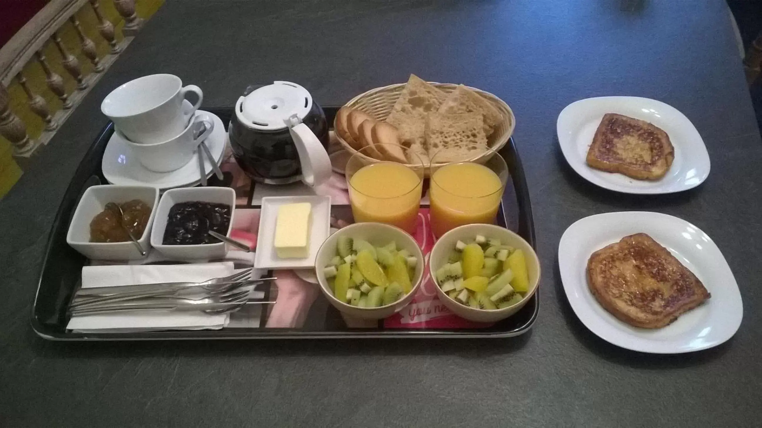 Breakfast in Studio d'hôtes à 10 km de Gérardmer (Le Tholy)