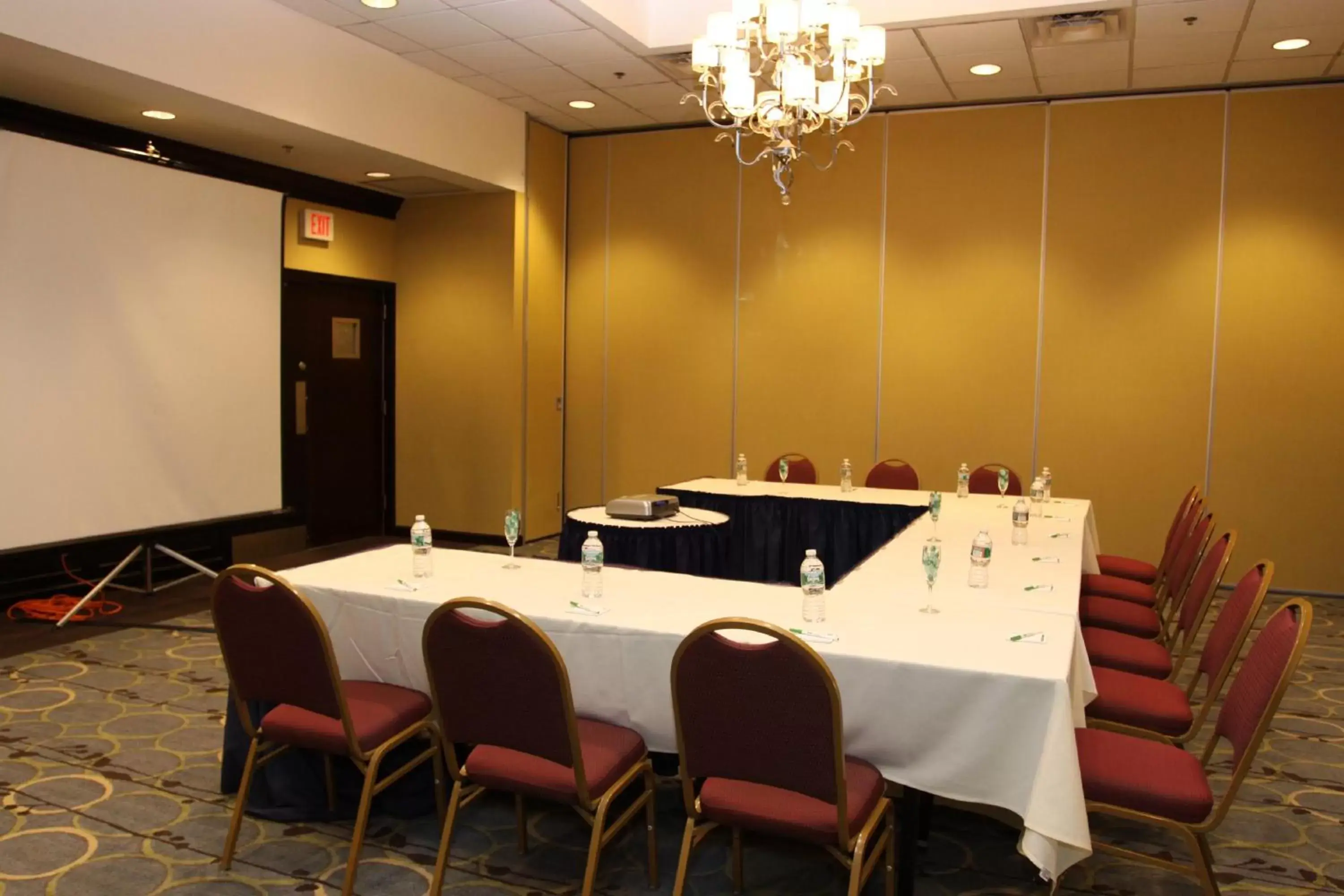 Meeting/conference room in Holiday Inn Budd Lake - Rockaway Area, an IHG Hotel