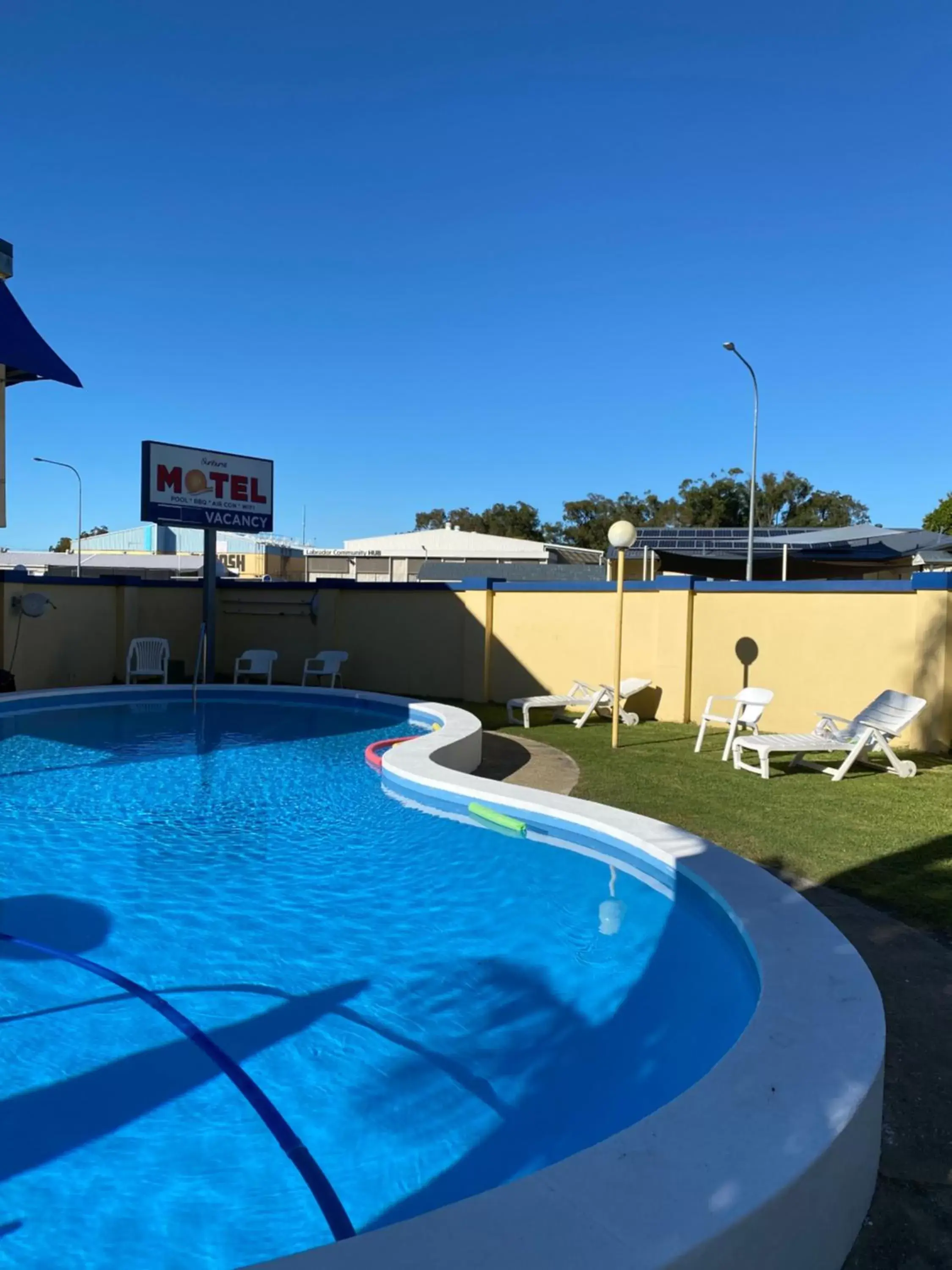 Swimming Pool in Sunburst Motel