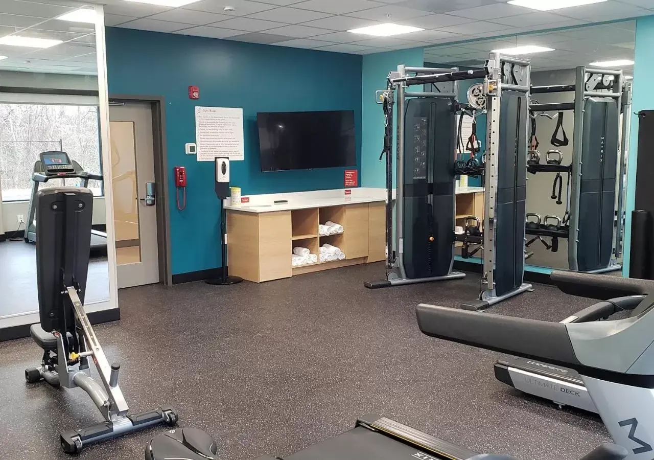 Fitness centre/facilities, Fitness Center/Facilities in avid hotels - Salem, an IHG Hotel