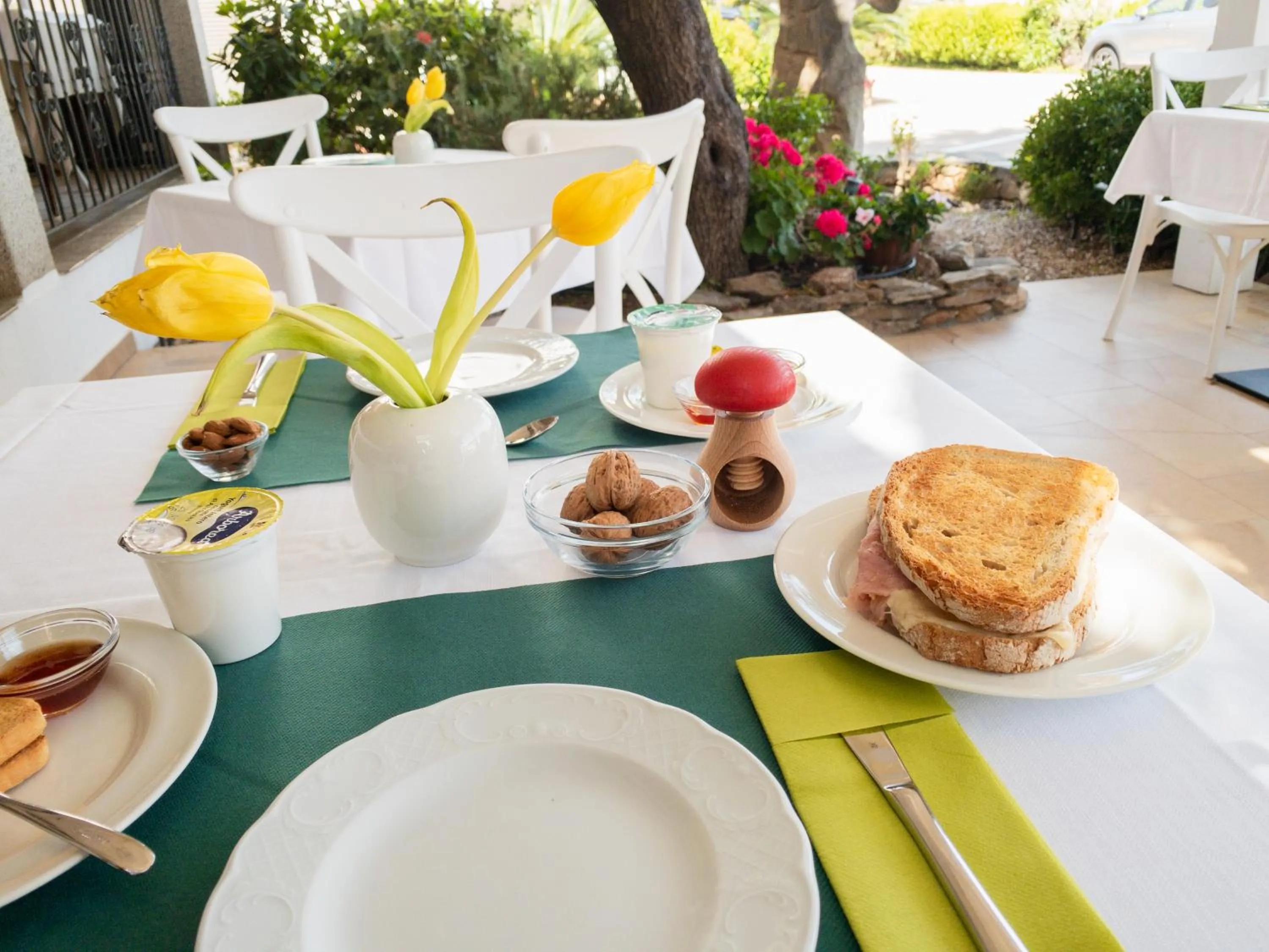 Breakfast in Hotel Donatella