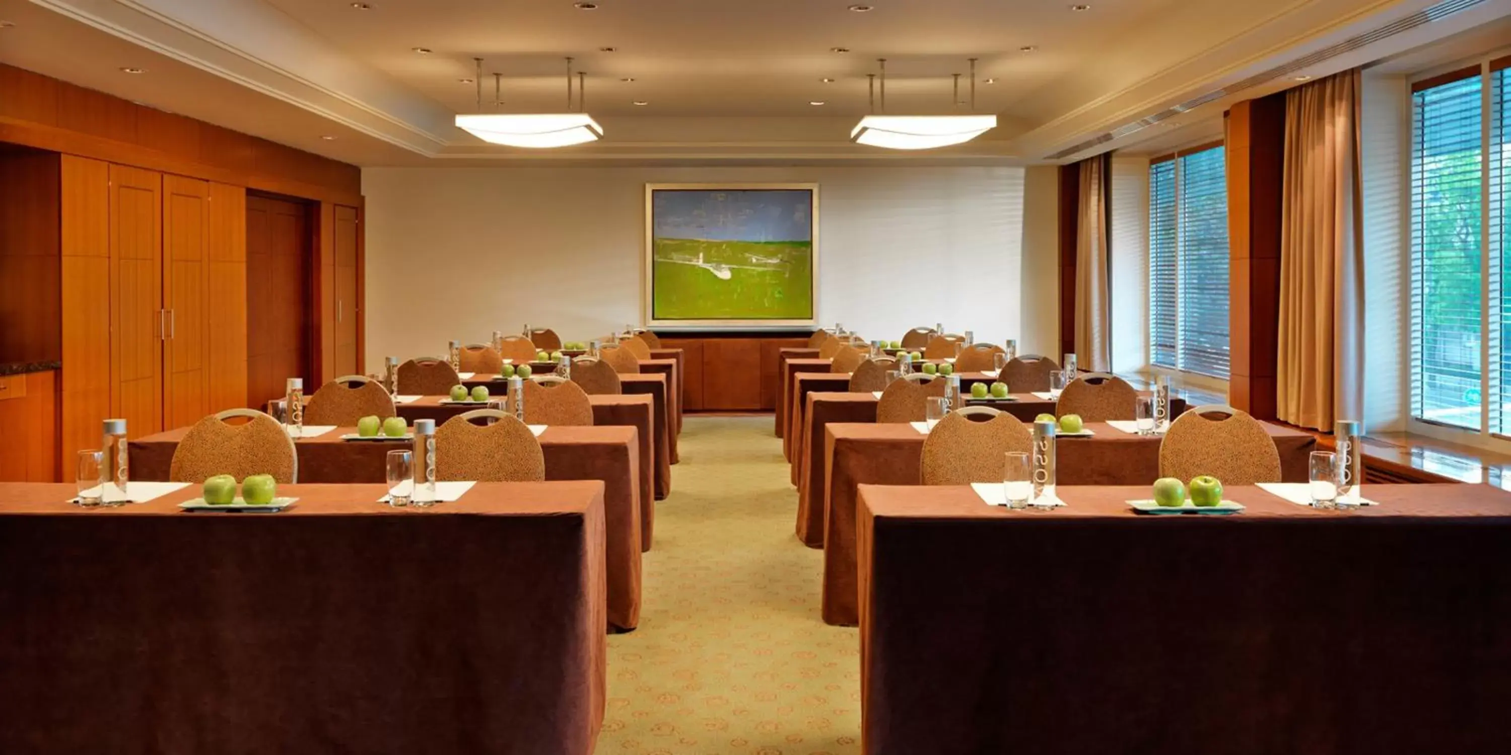 Business facilities in Regent Warsaw Hotel