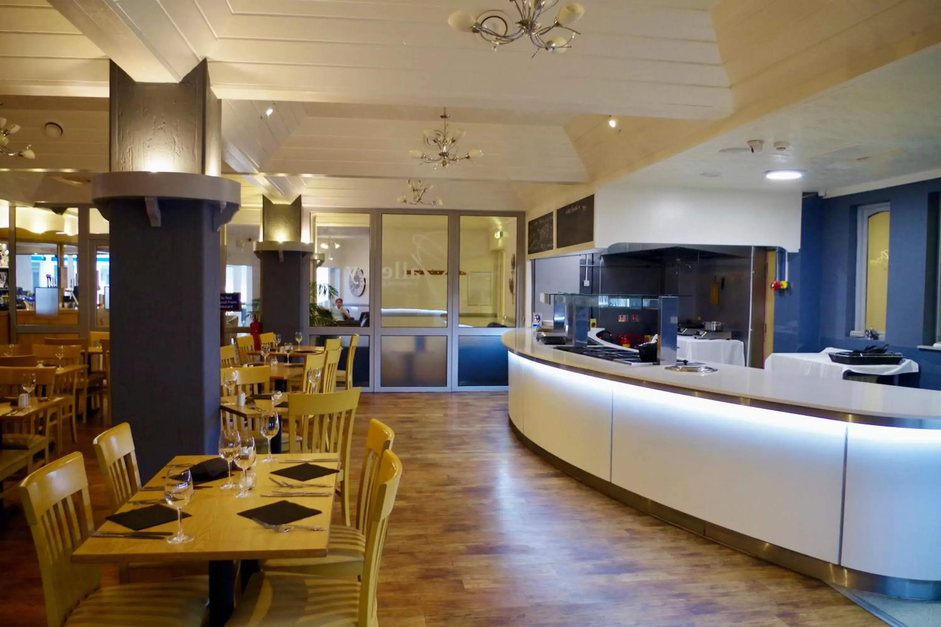 Restaurant/Places to Eat in Best Western Weymouth Hotel Rembrandt