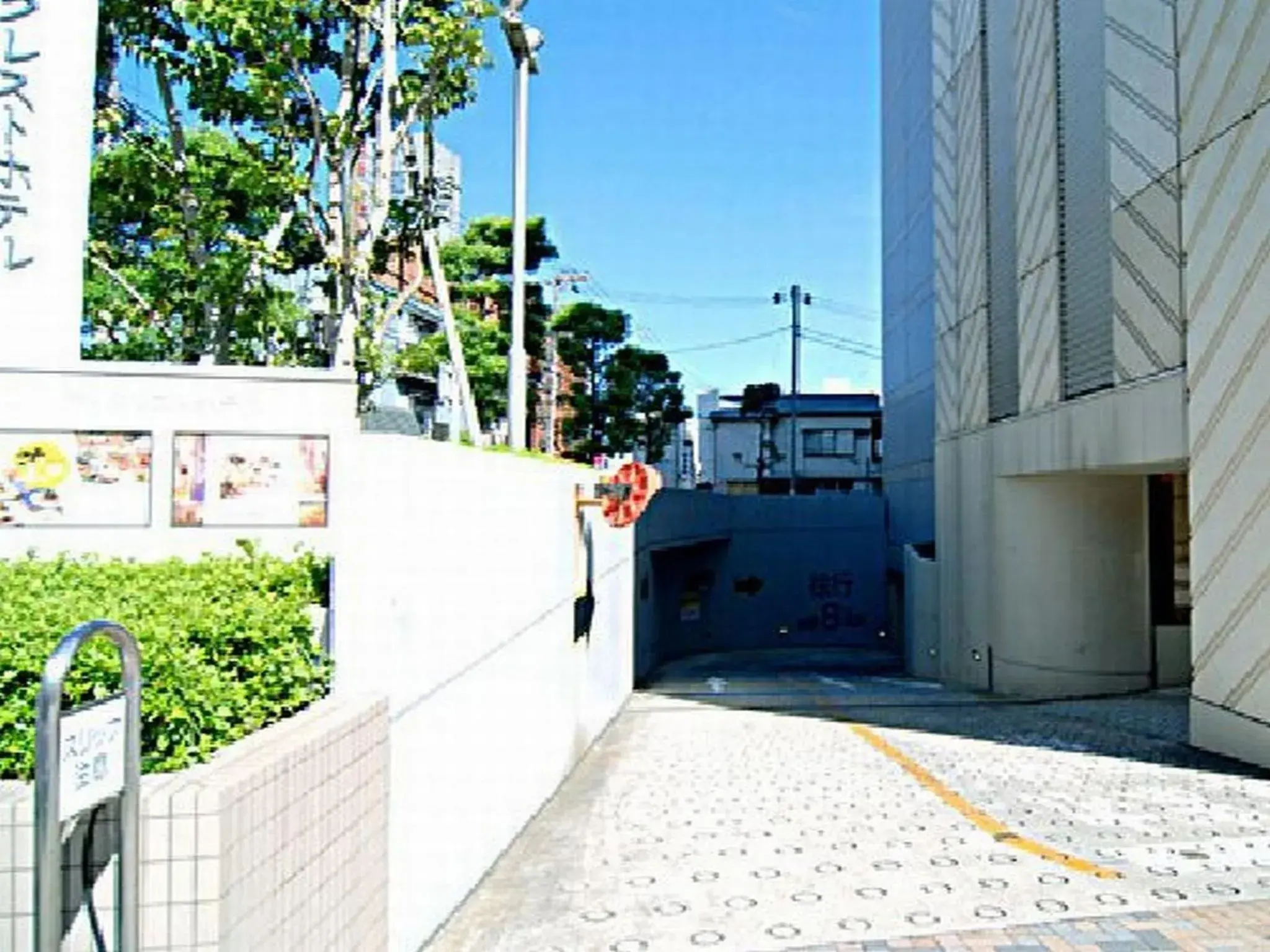 Facade/entrance in Crest Hotel Kashiwa