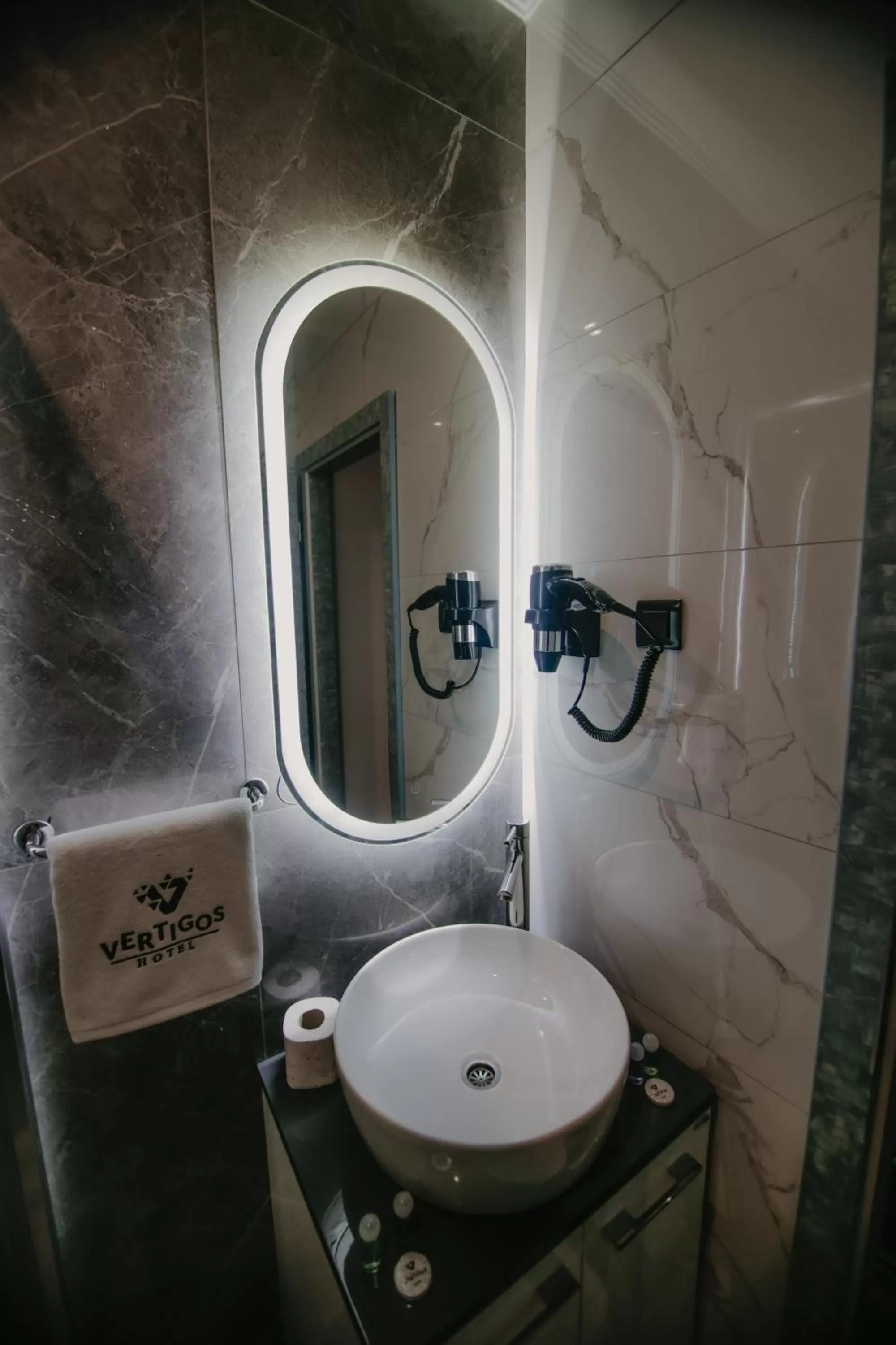 Shower in Hotel Vertigos