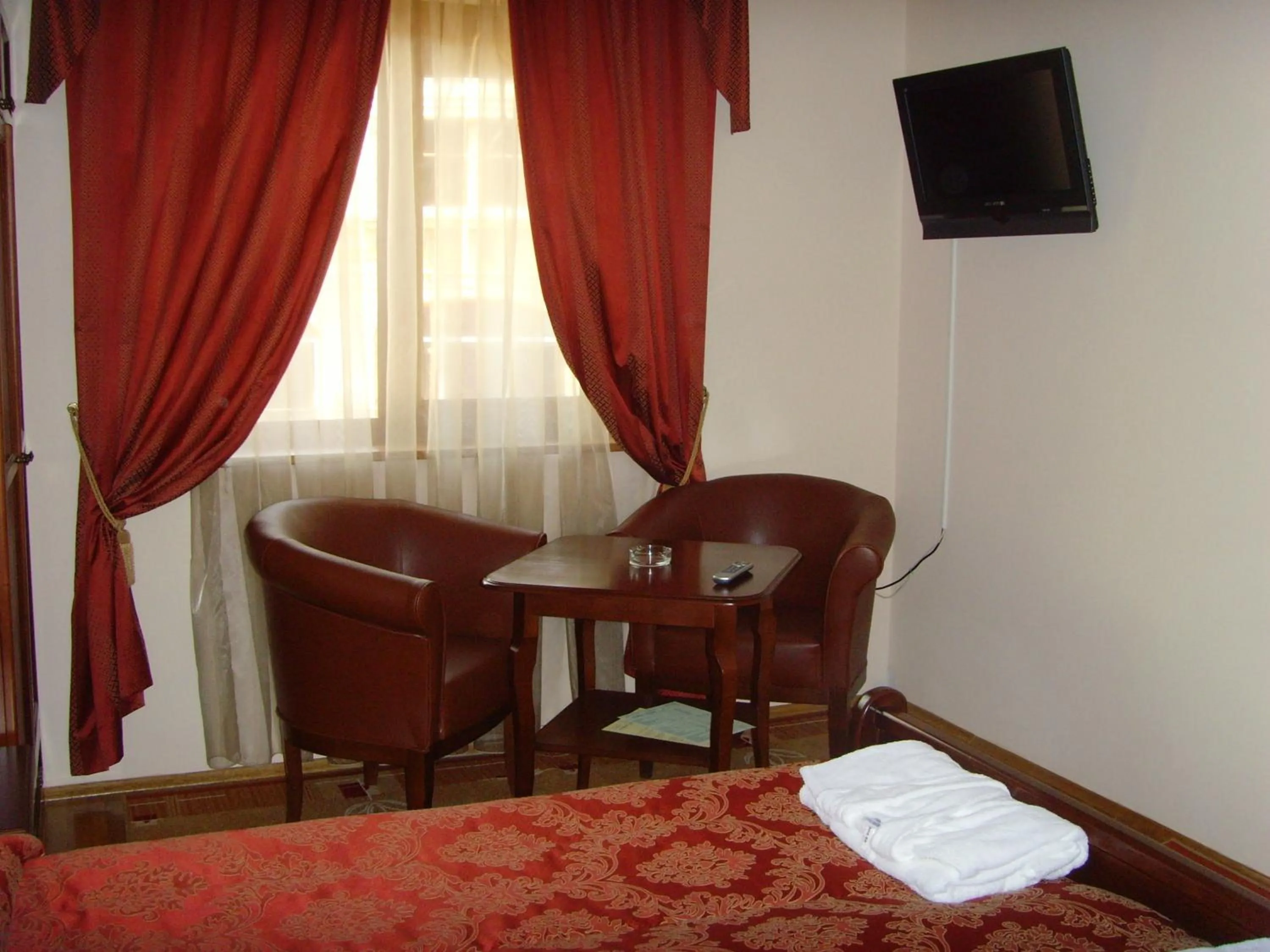 Seating area in Meridian Hotel Bolyarski