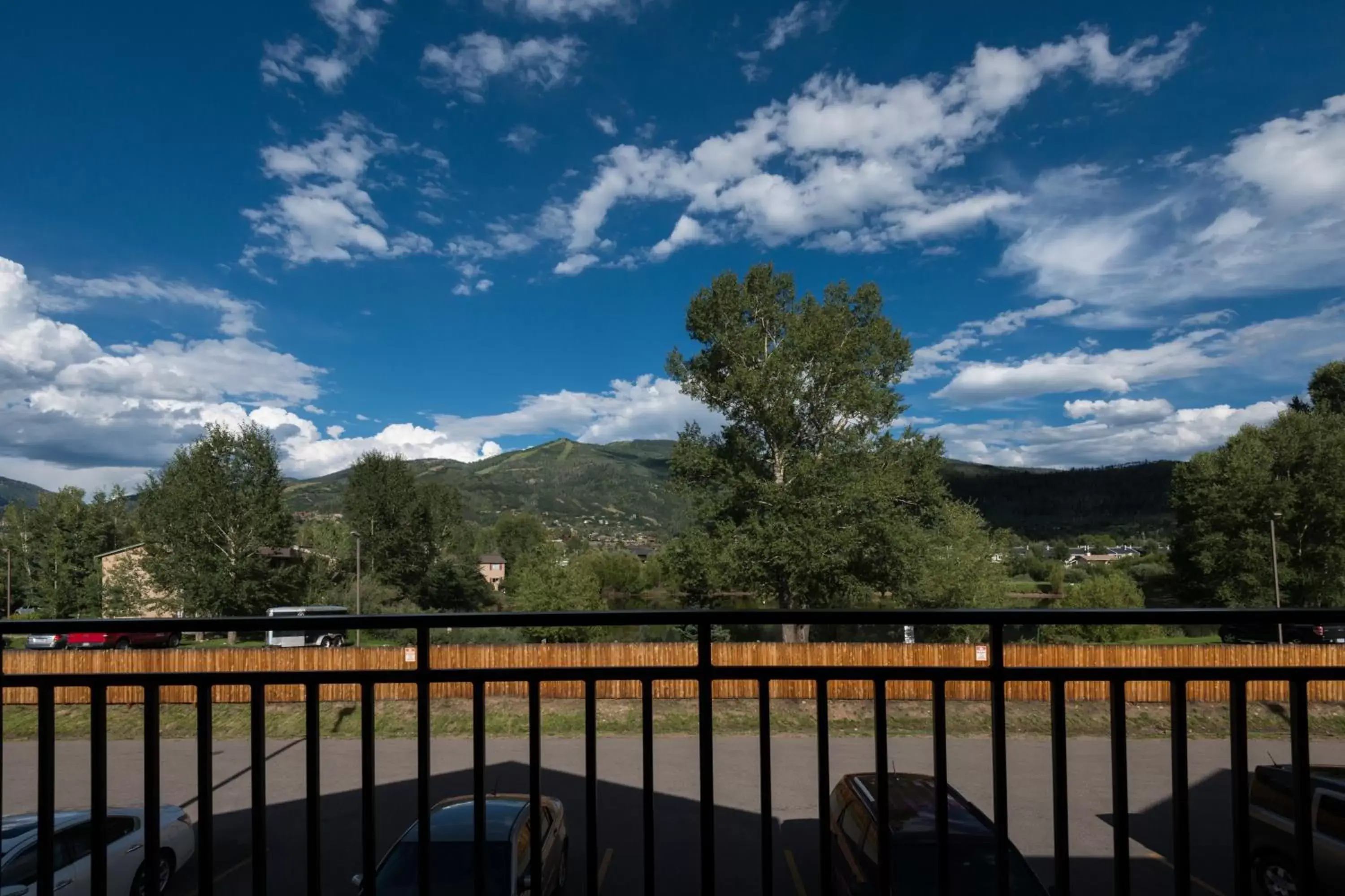 Property building, Mountain View in Holiday Inn Steamboat Springs, an IHG Hotel